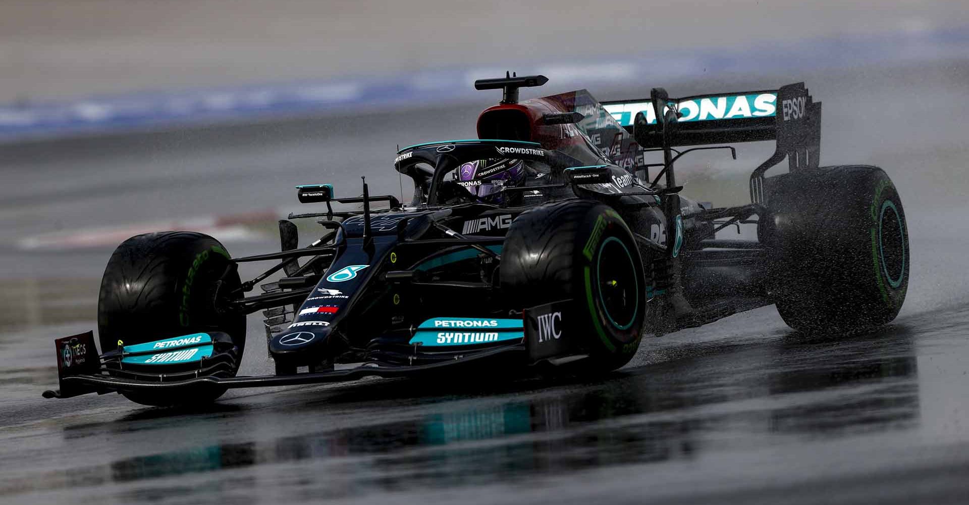 2021 Turkish Grand Prix, Saturday - LAT Images Lewis Hamilton Mercedes