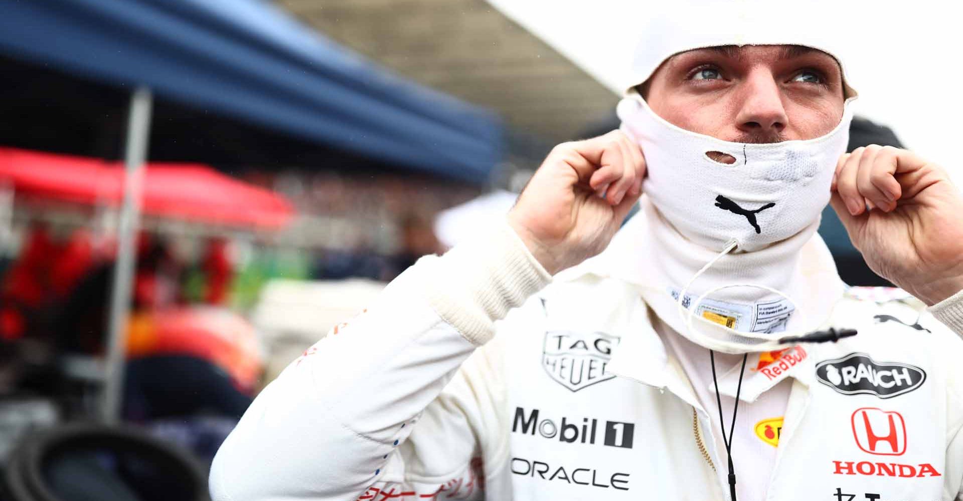 ISTANBUL, TURKEY - OCTOBER 10: Max Verstappen of Netherlands and Red Bull Racing prepares to drive on the grid during the F1 Grand Prix of Turkey at Intercity Istanbul Park on October 10, 2021 in Istanbul, Turkey. (Photo by Mark Thompson/Getty Images)