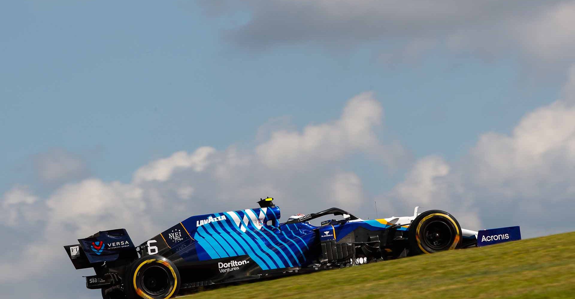 CIRCUIT OF THE AMERICAS, UNITED STATES OF AMERICA - OCTOBER 22: Nicholas Latifi, Williams FW43B during the United States GP   at Circuit of the Americas on Friday October 22, 2021 in Austin, United States of America. (Photo by Zak Mauger / LAT Images)