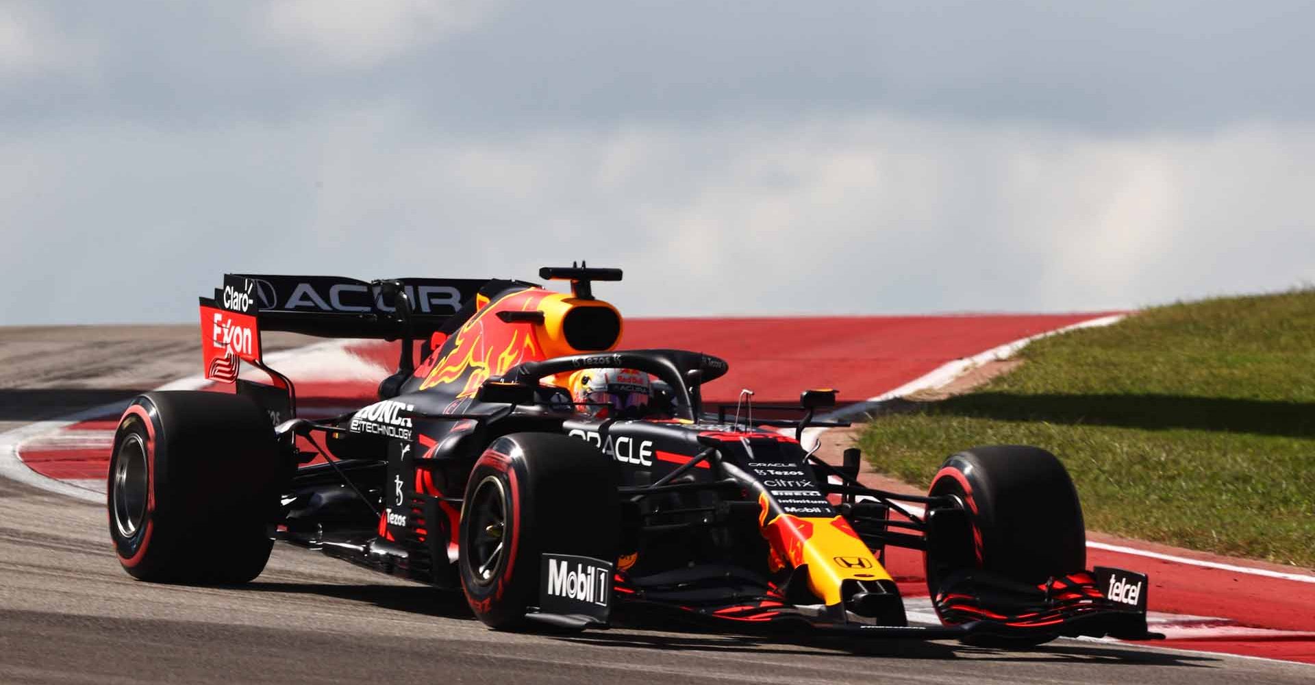 AUSTIN, TEXAS - OCTOBER 23: Max Verstappen of the Netherlands driving the (33) Red Bull Racing RB16B Honda during final practice ahead of the F1 Grand Prix of USA at Circuit of The Americas on October 23, 2021 in Austin, Texas. (Photo by Mark Thompson/Getty Images)