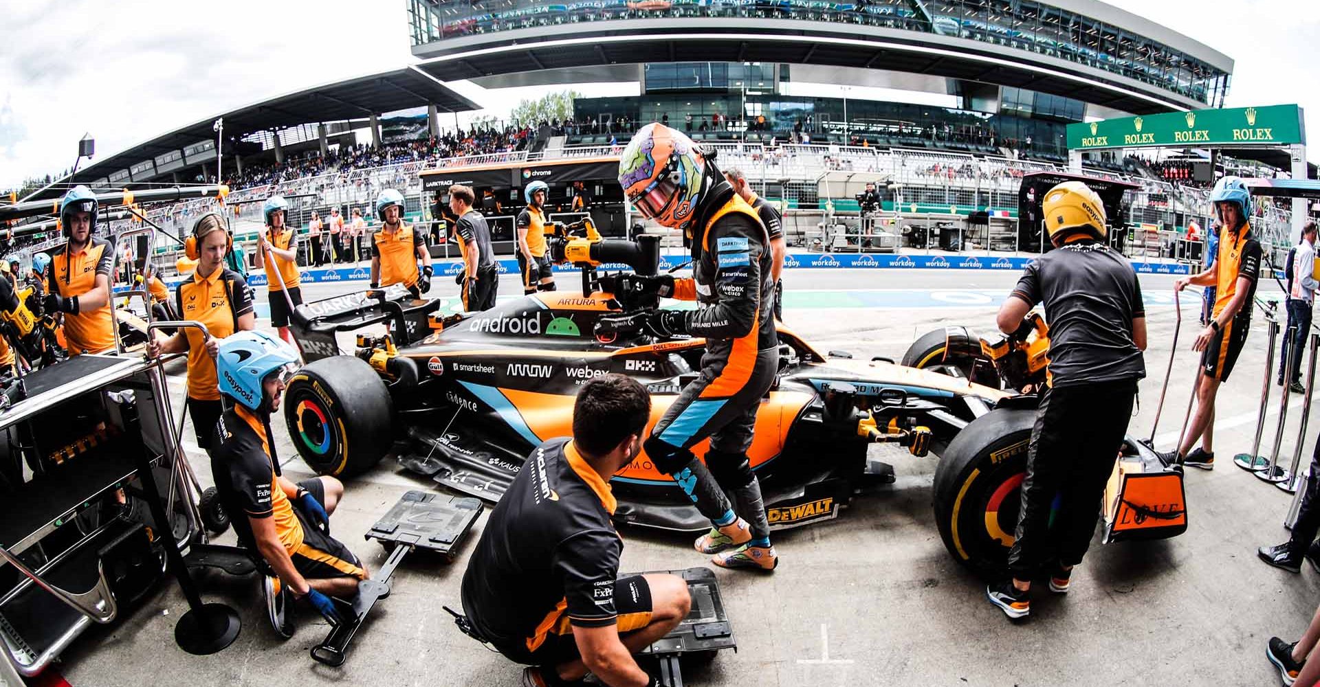 Daniel Ricciardo, McLaren, in the pit lane