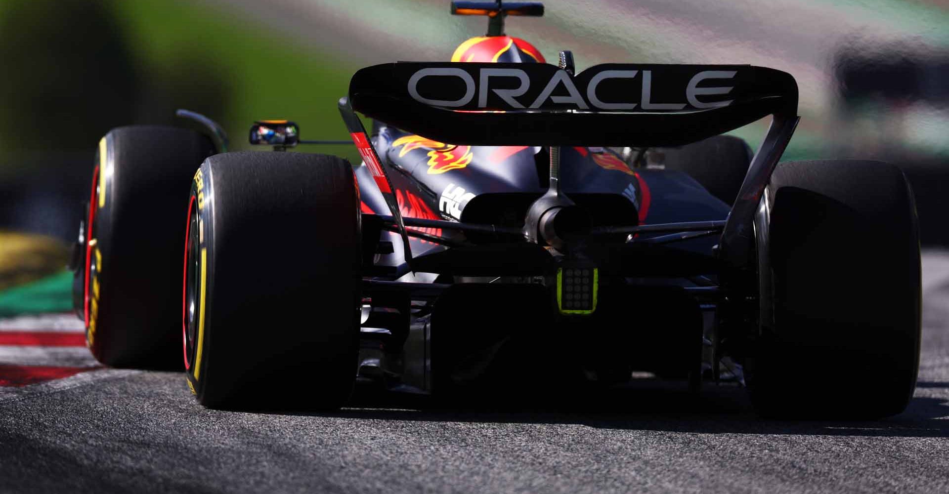 SPIELBERG, AUSTRIA - JULY 09: Max Verstappen of the Netherlands driving the (1) Oracle Red Bull Racing RB18 on track during the F1 Grand Prix of Austria Sprint at Red Bull Ring on July 09, 2022 in Spielberg, Austria. (Photo by Bryn Lennon/Getty Images)