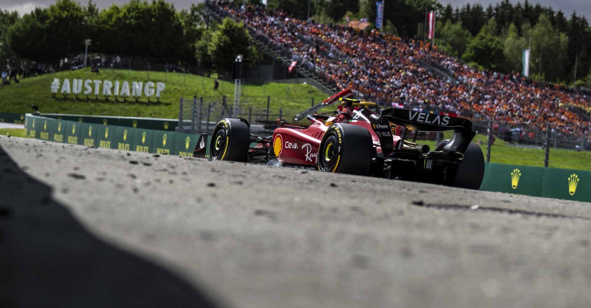 Carlos Sainz of Spain performs during the Formula1 Rolex Grand Prix of Austria at the Red Bull Ring in Spielberg, Austria on July 10, 2022. // Joerg Mitter / Red Bull Content Pool // SI202207100535 // Usage for editorial use only //