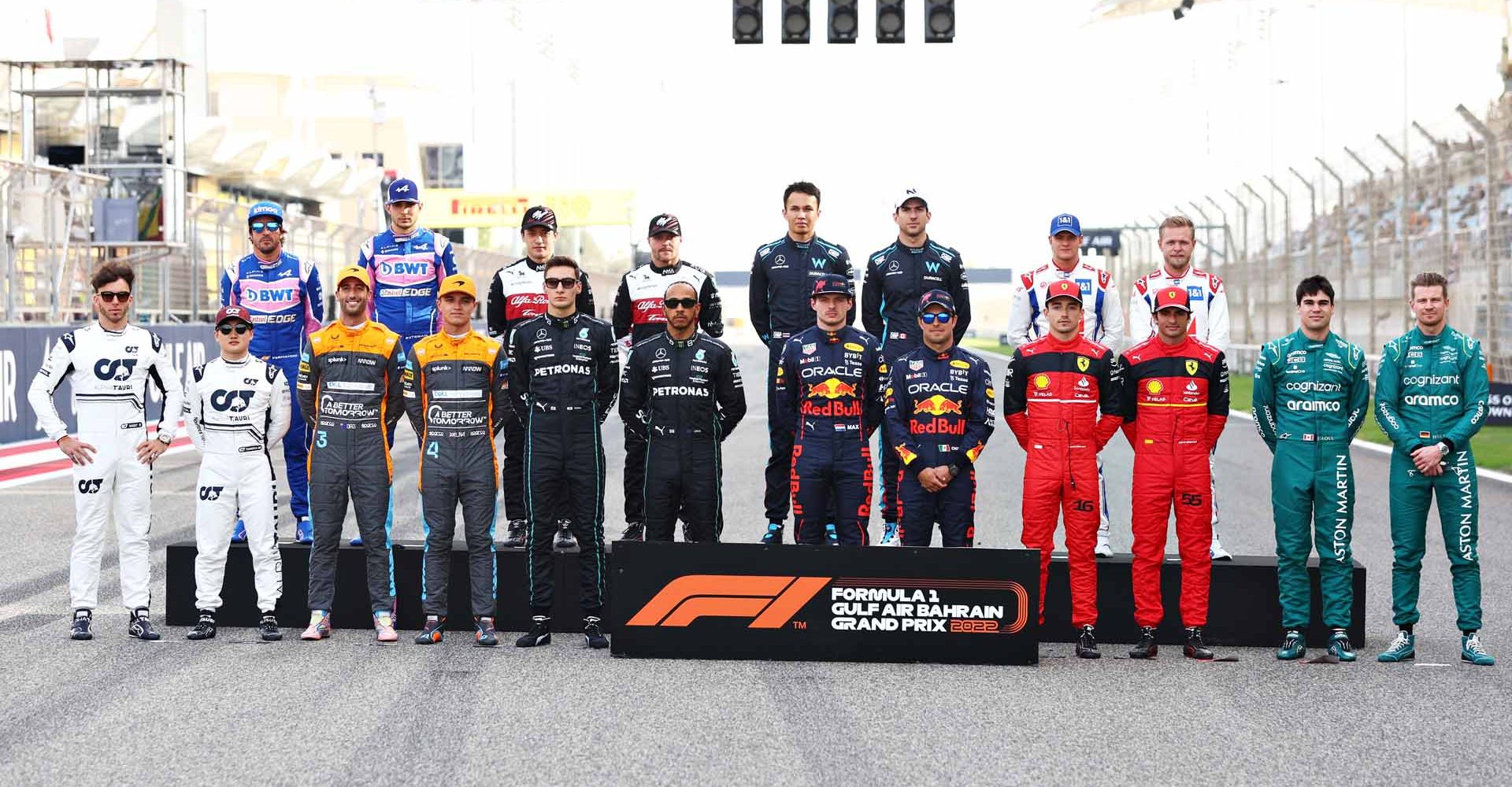 BAHRAIN, BAHRAIN - MARCH 20: The F1 Class of 2022 drivers pose for a photo on track before the F1 Grand Prix of Bahrain at Bahrain International Circuit on March 20, 2022 in Bahrain, Bahrain. Red Bull Racing Scuderia AlphaTauri (Photo by Lars Baron/Getty Images)