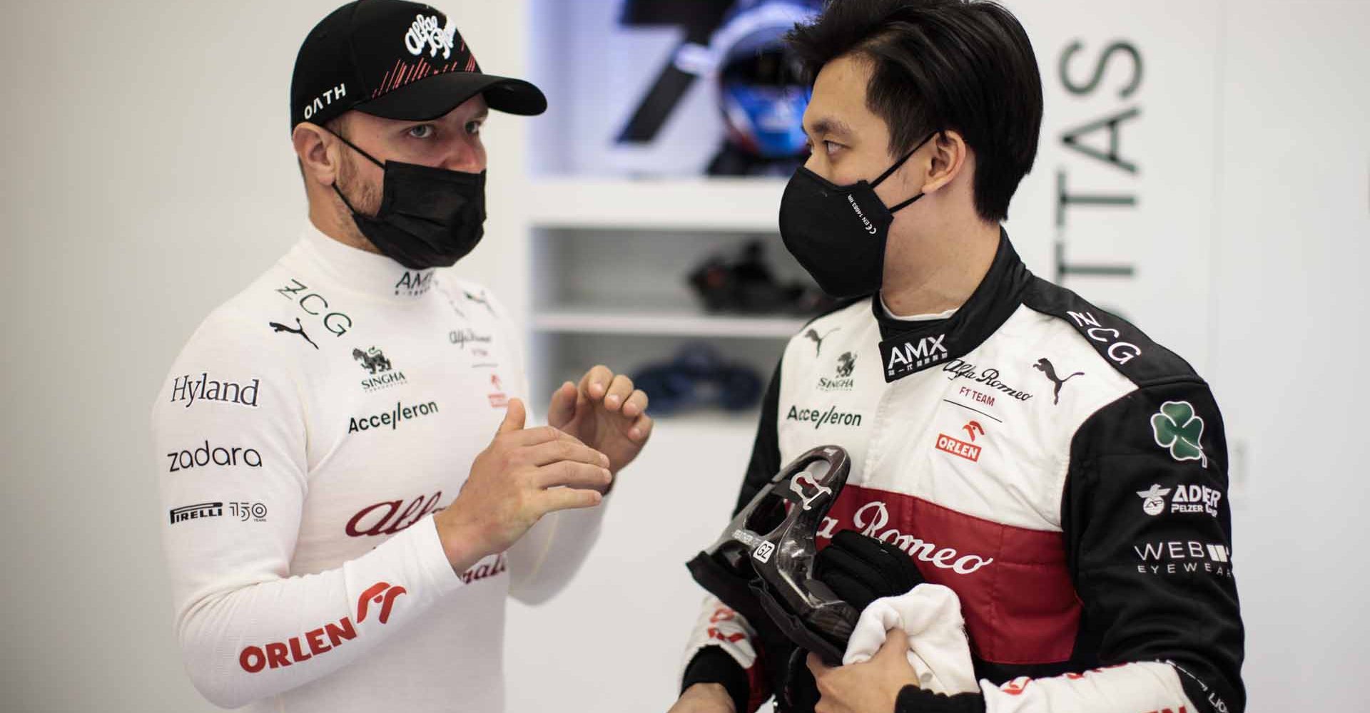 BOTTAS Valtteri (fin), Alfa Romeo F1 Team ORLEN C42, portrait ZHOU Guanyu (chi), Alfa Romeo F1 Team ORLEN C42, portrait during the Formula 1 Gulf Air Bahrain Grand Prix 2022, 1st round of the 2022 FIA Formula One World Championship, on the Bahrain International Circuit, from March 18 to 20, 2022 in Sakhir, Bahrain - Photo Xavi Bonilla / DPPI