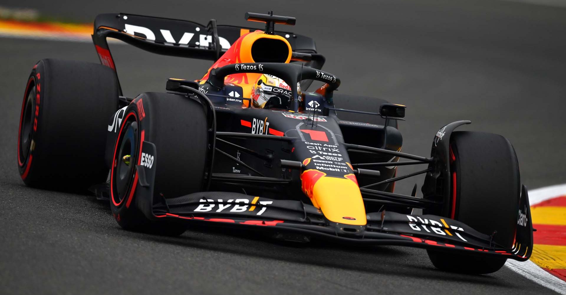 SPA, BELGIUM - AUGUST 26: Max Verstappen of the Netherlands driving the (1) Oracle Red Bull Racing RB18 on track during practice ahead of the F1 Grand Prix of Belgium at Circuit de Spa-Francorchamps on August 26, 2022 in Spa, Belgium. (Photo by Dan Mullan/Getty Images)