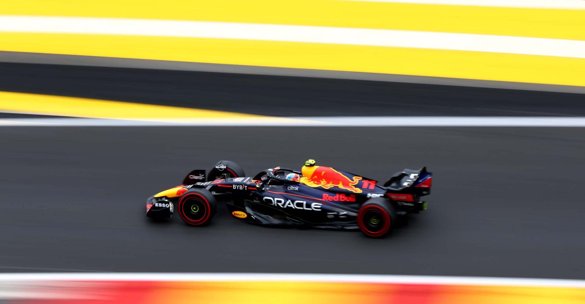 SPA, BELGIUM - AUGUST 27: Sergio Perez of Mexico driving the (11) Oracle Red Bull Racing RB18 on track during final practice ahead of the F1 Grand Prix of Belgium at Circuit de Spa-Francorchamps on August 27, 2022 in Spa, Belgium. (Photo by Mark Thompson/Getty Images)