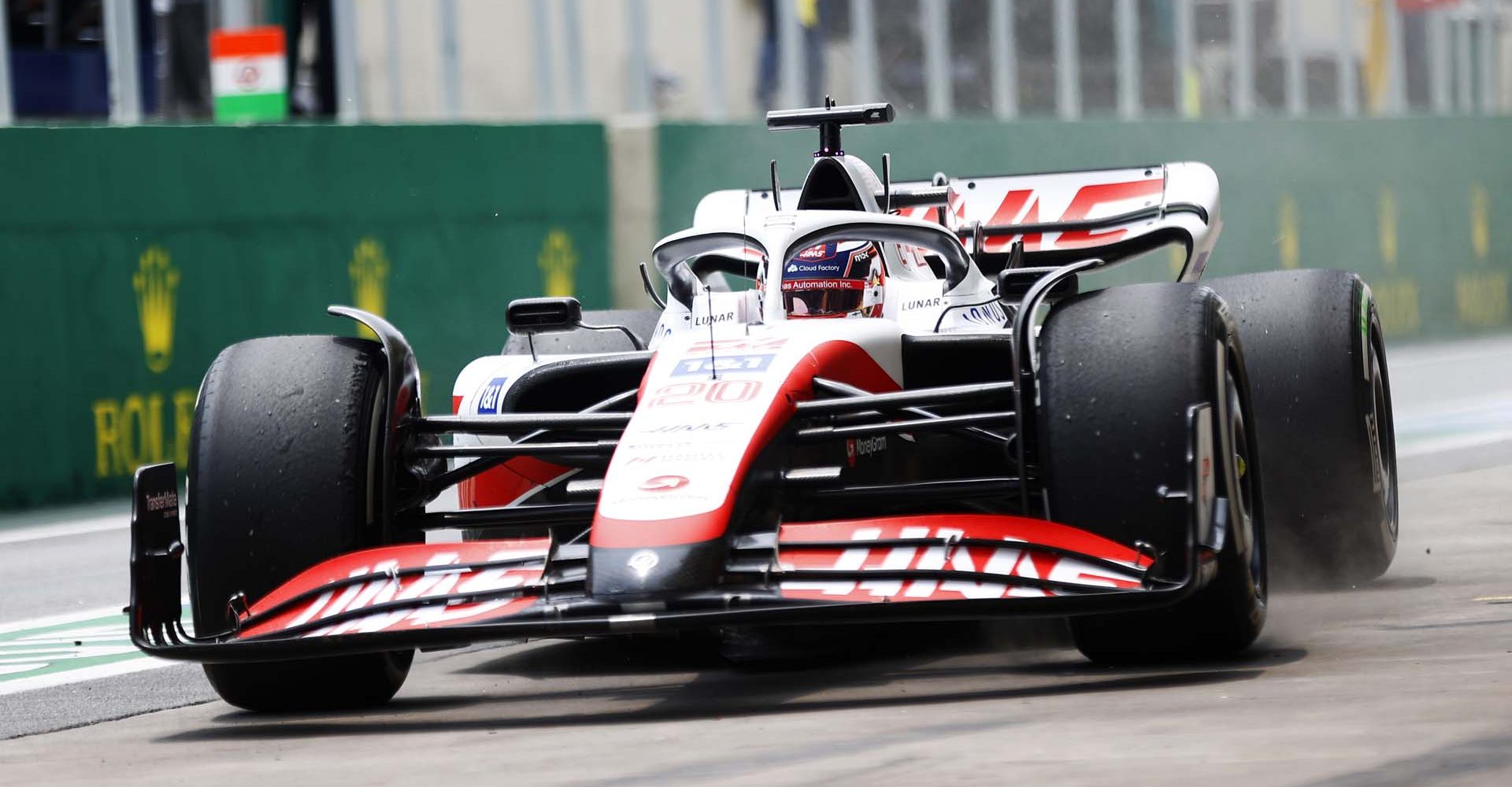 AUT√≥DROMO JOS√© CARLOS PACE, BRAZIL - NOVEMBER 11: Kevin Magnussen, Haas VF-22 during the S√£o Paulo GP at Aut√≥dromo Jos√© Carlos Pace on Friday November 11, 2022 in Sao Paulo, Brazil. (Photo by Andy Hone / LAT Images)