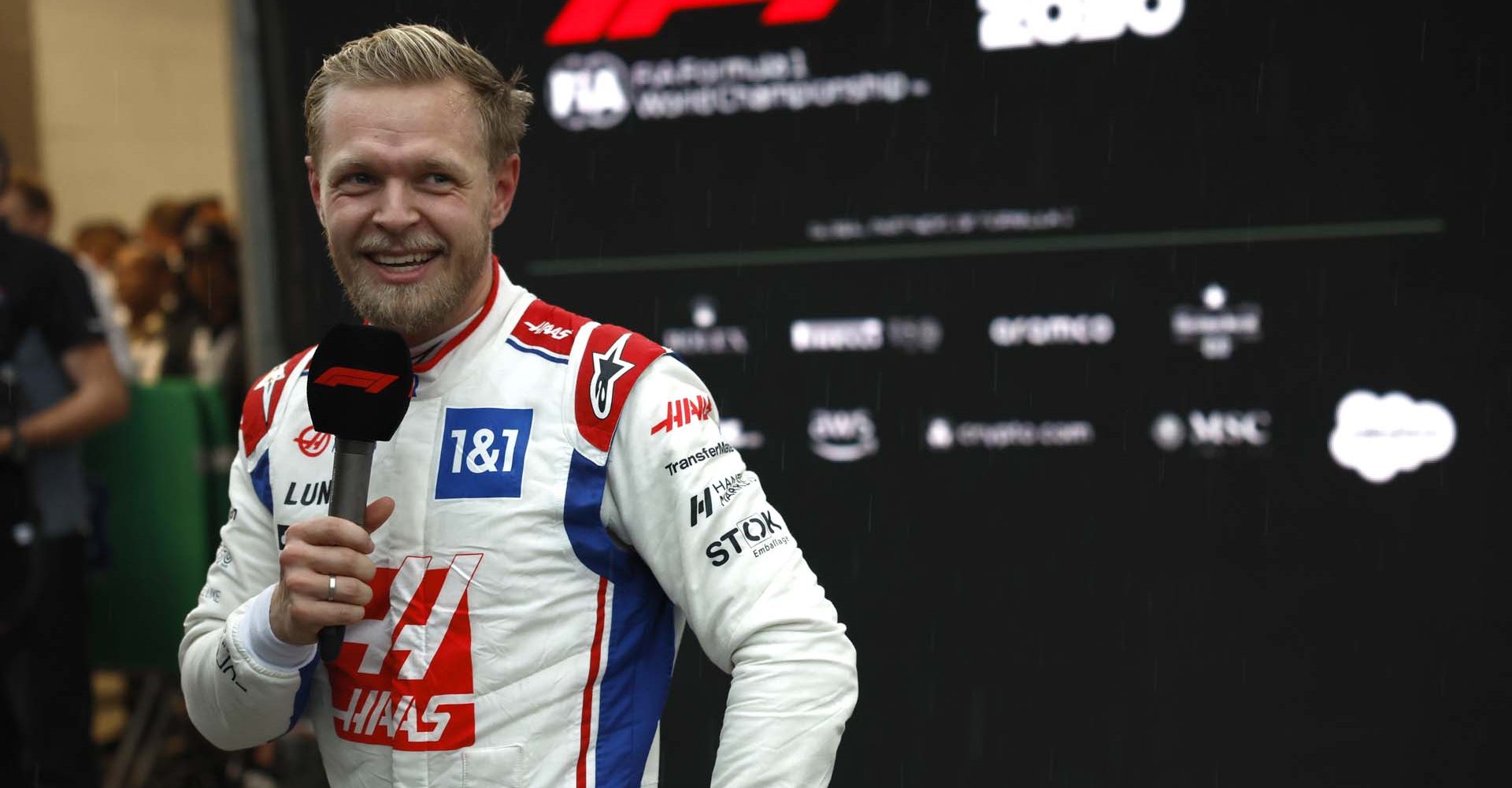 AUTóDROMO JOSé CARLOS PACE, BRAZIL - NOVEMBER 11: Pole man Kevin Magnussen, Haas F1 Team, is interviewed after Qualiffying during the São Paulo GP at Autódromo José Carlos Pace on Friday November 11, 2022 in Sao Paulo, Brazil. (Photo by Zak Mauger / LAT Images)