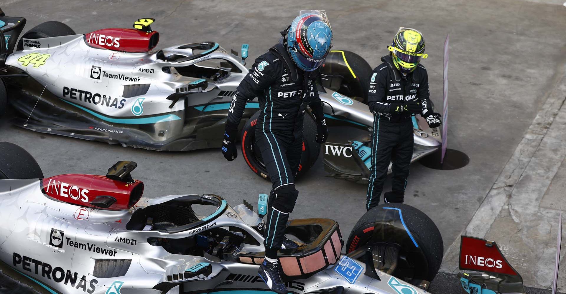 2022 Brazilian Grand Prix 2022, Saturday - LAT Images George Russell Lewis Hamilton Mercedes