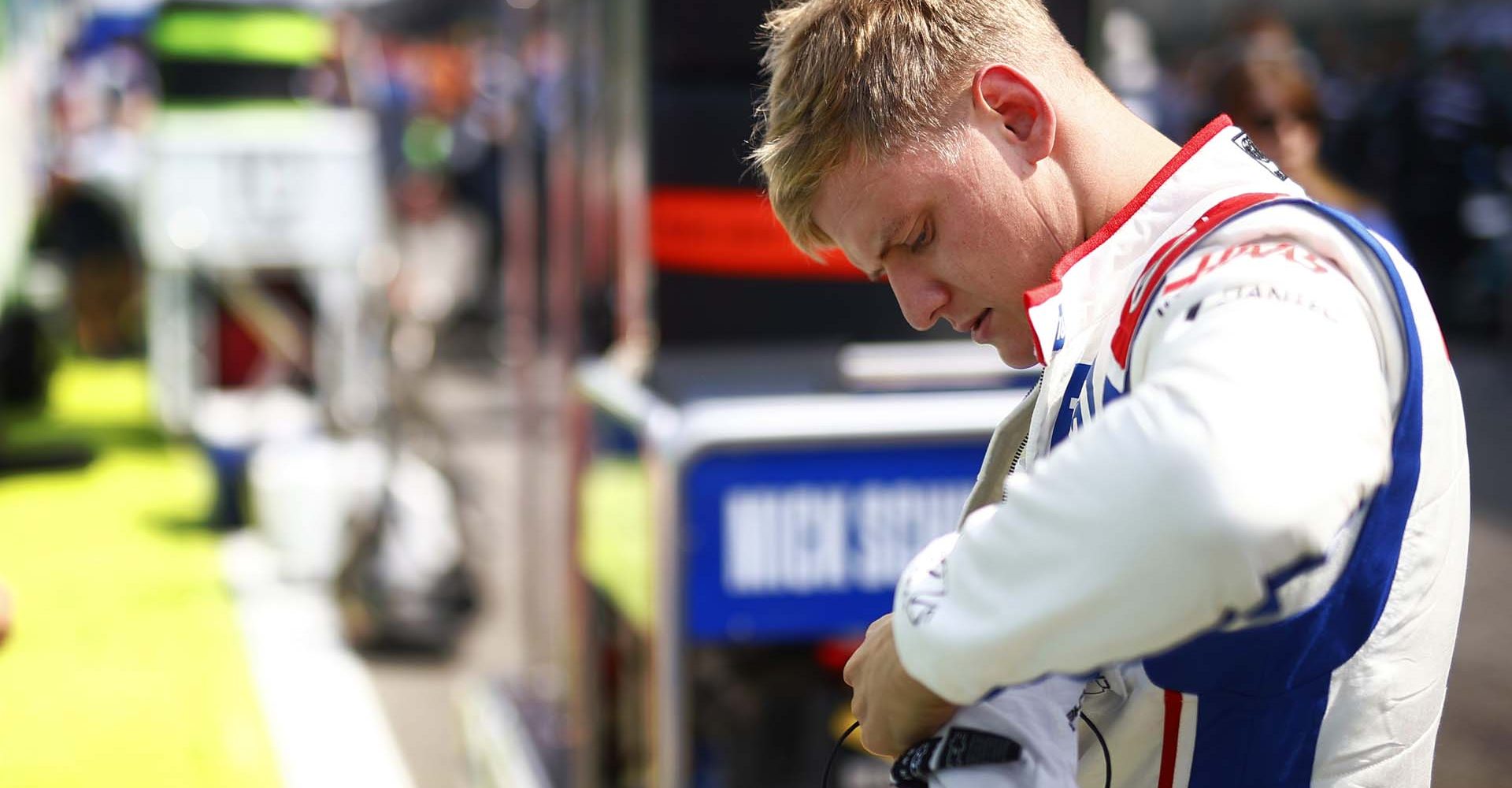 AUTóDROMO JOSé CARLOS PACE, BRAZIL - NOVEMBER 13: Mick Schumacher, Haas F1 Team, on the grid during the São Paulo GP at Autódromo José Carlos Pace on Sunday November 13, 2022 in Sao Paulo, Brazil. (Photo by Andy Hone / LAT Images)