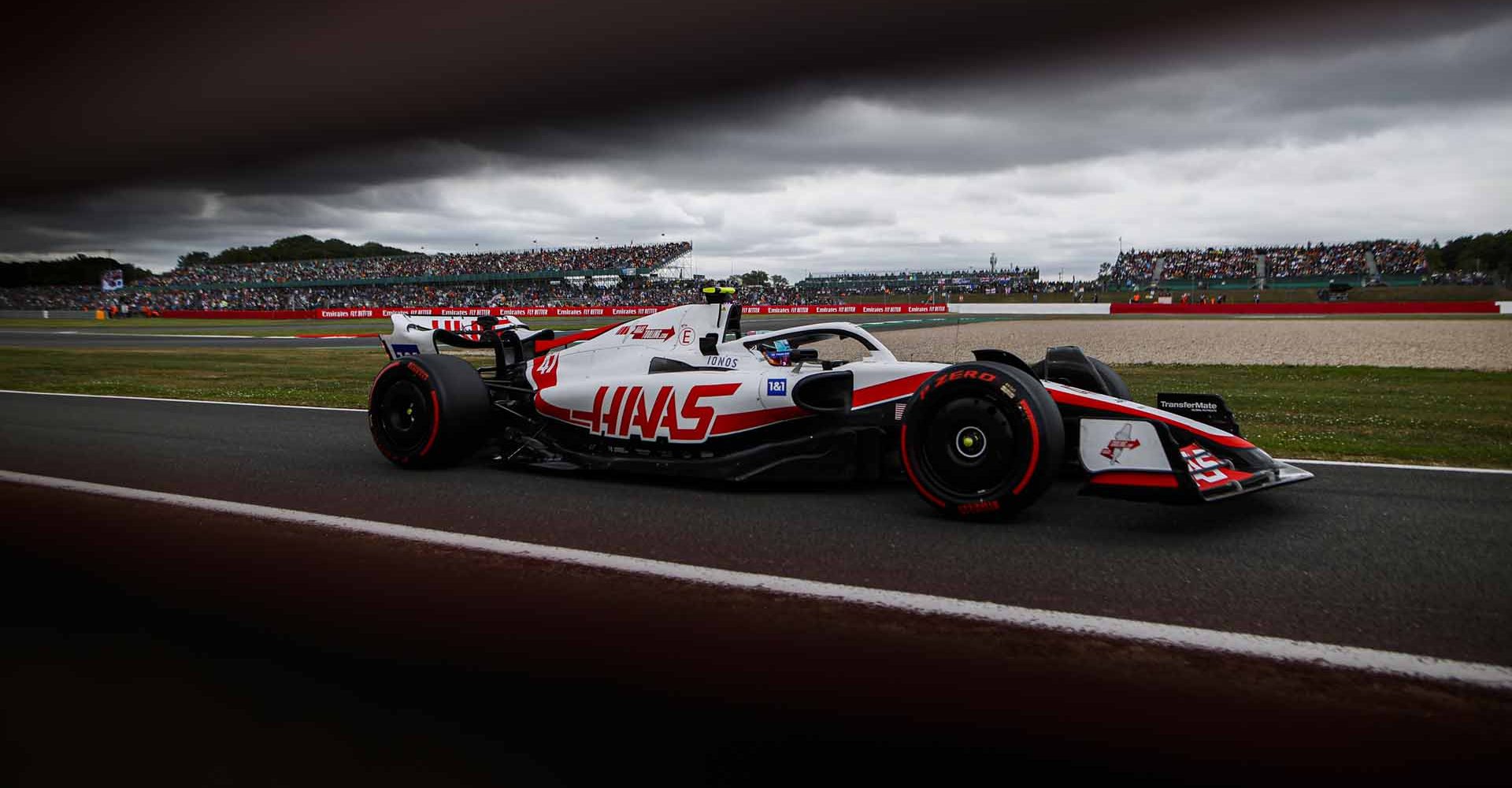 SILVERSTONE CIRCUIT, UNITED KINGDOM - JULY 02: Mick Schumacher, Haas VF-22 during the British GP at Silverstone Circuit on Saturday July 02, 2022 in Northamptonshire, United Kingdom. (Photo by Andy Hone / LAT Images)