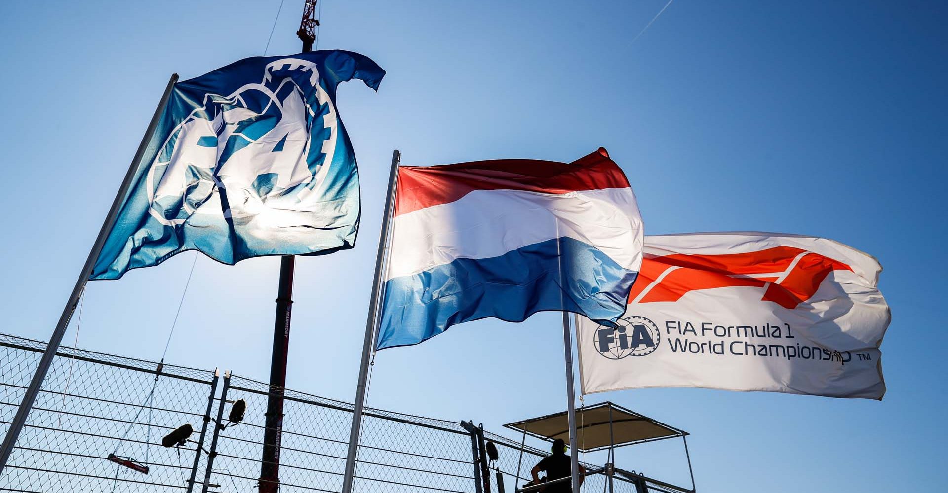 logo FIA flag, drapeau illustration during the Formula 1 Heineken Dutch Grand Prix 2022, 15th round of the 2022 FIA Formula One World Championship from September 2 to 4, 2022 on the Zandvoort Circuit, in Netherlands, Belgium - Photo Antonin Vincent / DPPI