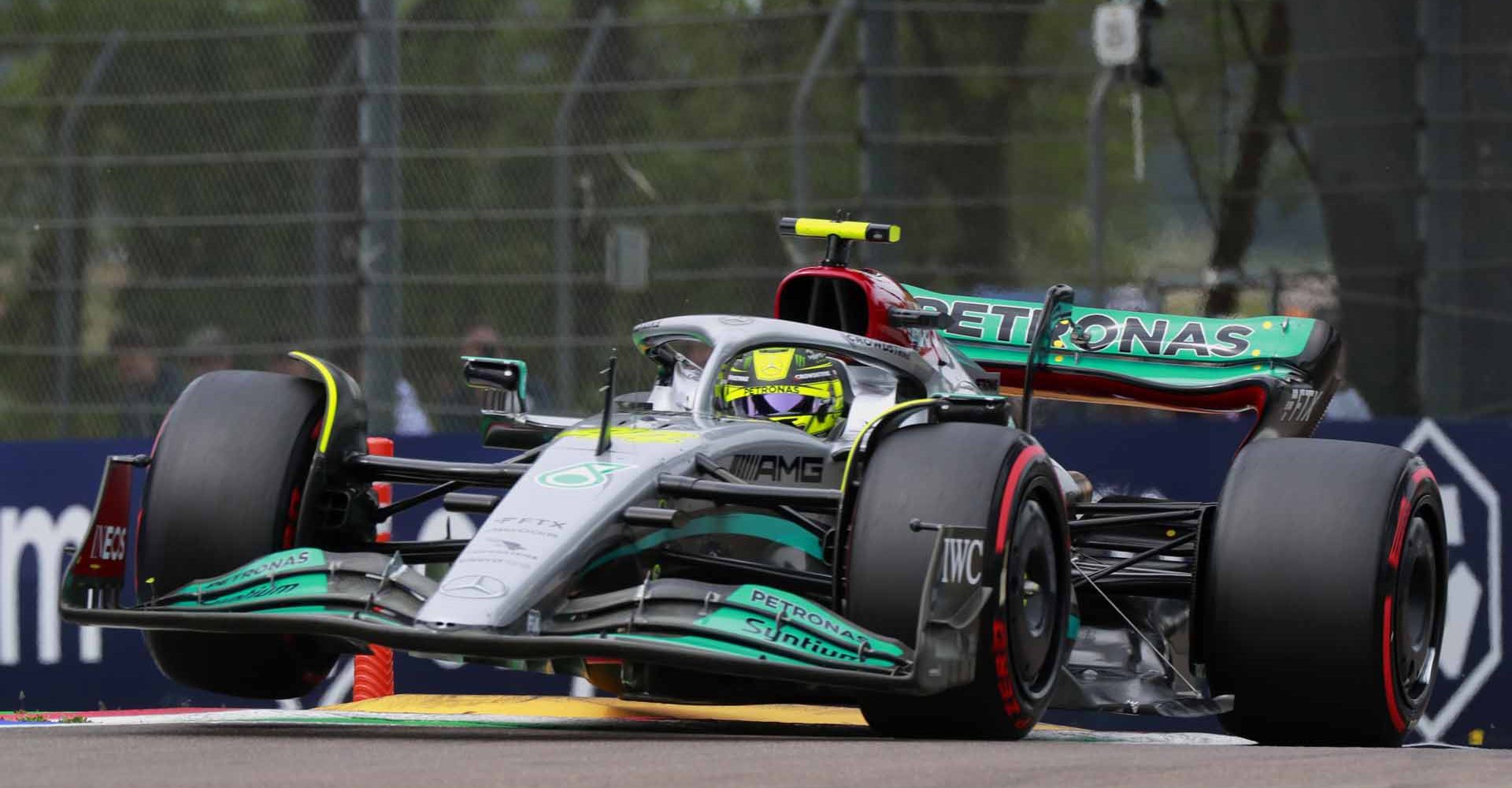 2022 Emilia Romagna Grand Prix, Saturday - LAT Images Lewis Hamilton Mercedes