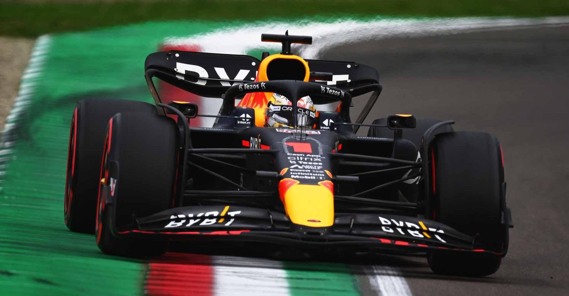 IMOLA, ITALY - APRIL 24: Max Verstappen of the Netherlands driving the (1) Oracle Red Bull Racing RB18 on track during the F1 Grand Prix of Emilia Romagna at Autodromo Enzo e Dino Ferrari on April 24, 2022 in Imola, Italy. (Photo by Clive Mason/Getty Images)