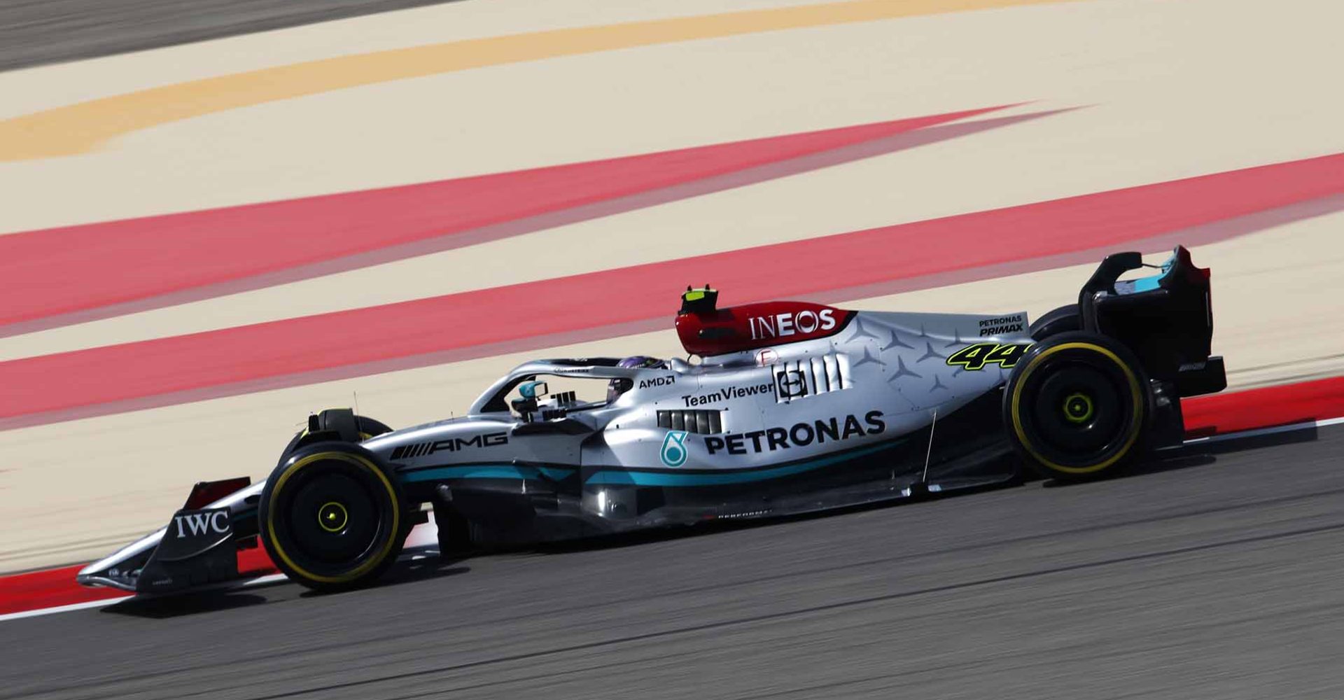 2022 Bahrain Pre-Season Test, Day 1 - LAT Lewis Hamilton Mercedes