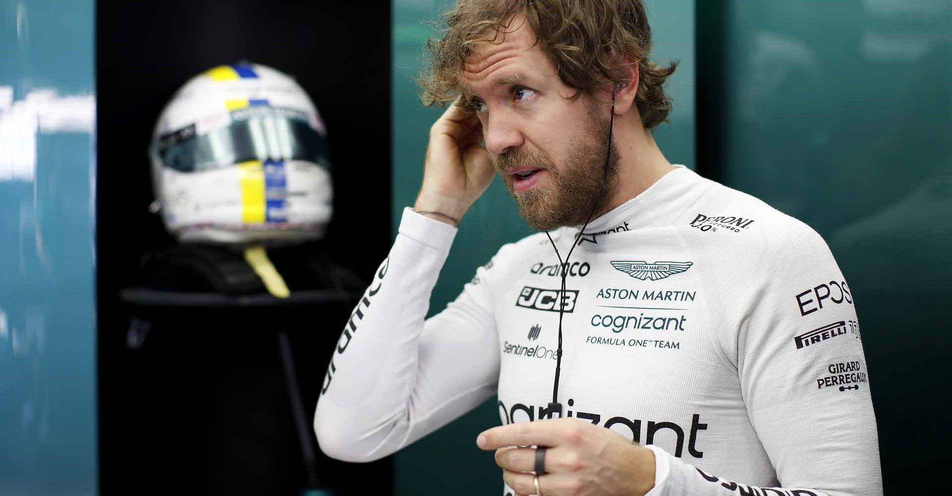 Portrait, TS-Live, Bahrain International Circuit, F122T02a, F1, GP, Bahrain
Sebastian Vettel, Aston Martin