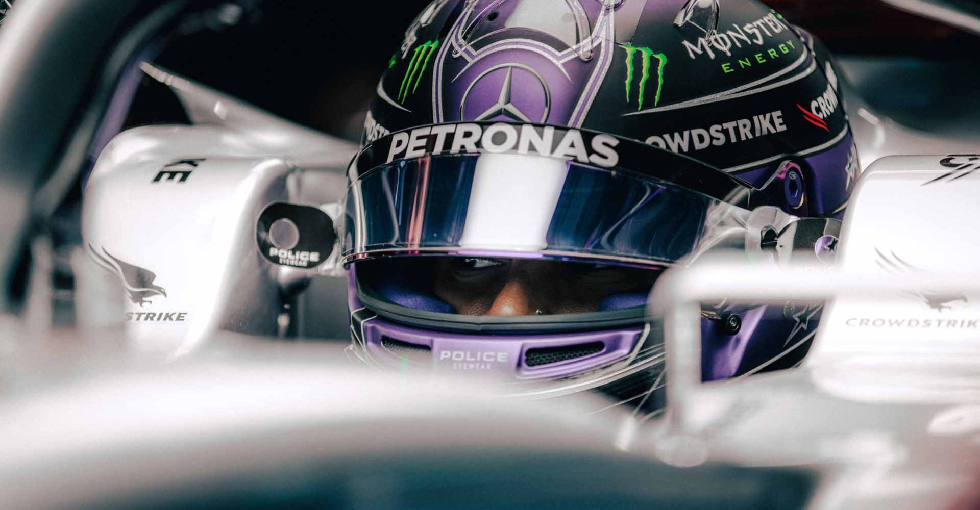 2022 Barcelona Pre-Season Test, Day 2 - Finn Pomeroy Lewis Hamilton Mercedes