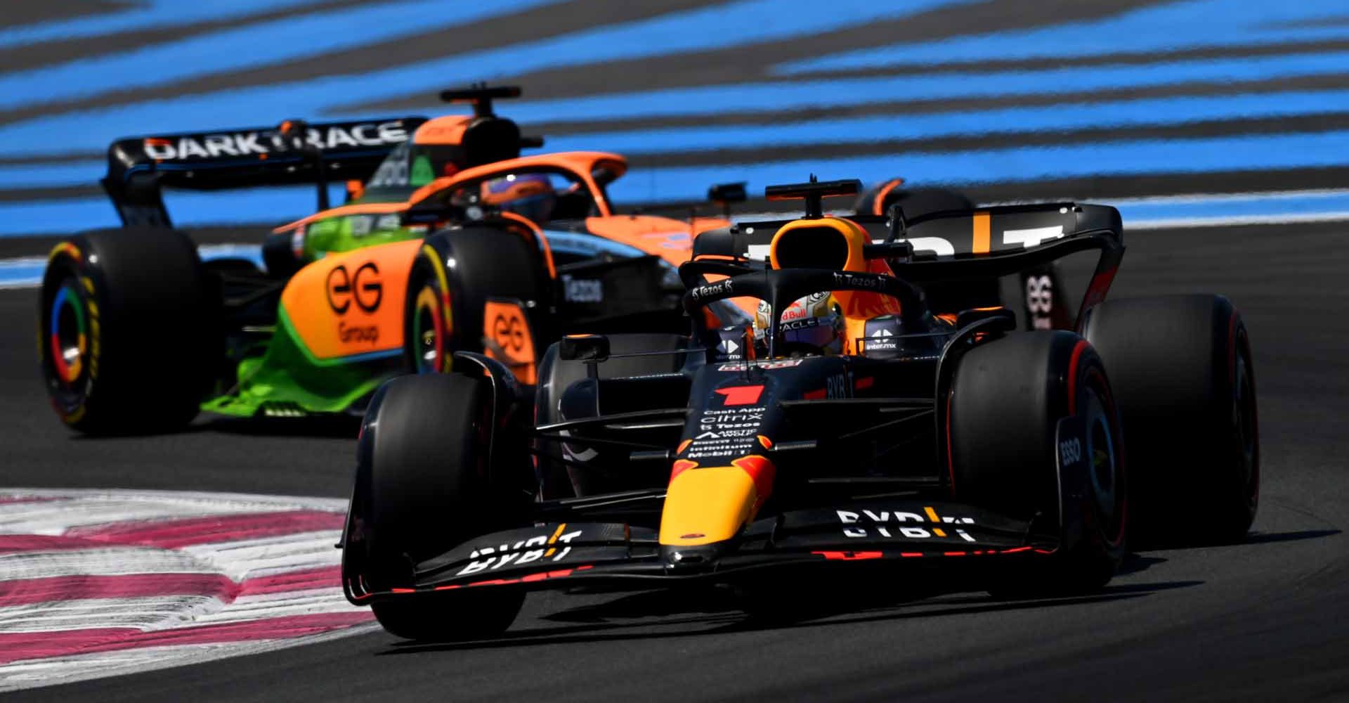 LE CASTELLET, FRANCE - JULY 22: Max Verstappen of the Netherlands driving the (1) Oracle Red Bull Racing RB18 leads Daniel Ricciardo of Australia driving the (3) McLaren MCL36 Mercedes during practice ahead of the F1 Grand Prix of France at Circuit Paul Ricard on July 22, 2022 in Le Castellet, France. (Photo by Dan Mullan/Getty Images)