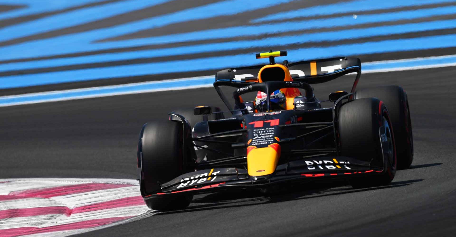 LE CASTELLET, FRANCE - JULY 22: Sergio Perez of Mexico driving the (11) Oracle Red Bull Racing RB18 on track during practice ahead of the F1 Grand Prix of France at Circuit Paul Ricard on July 22, 2022 in Le Castellet, France. (Photo by Dan Mullan/Getty Images)