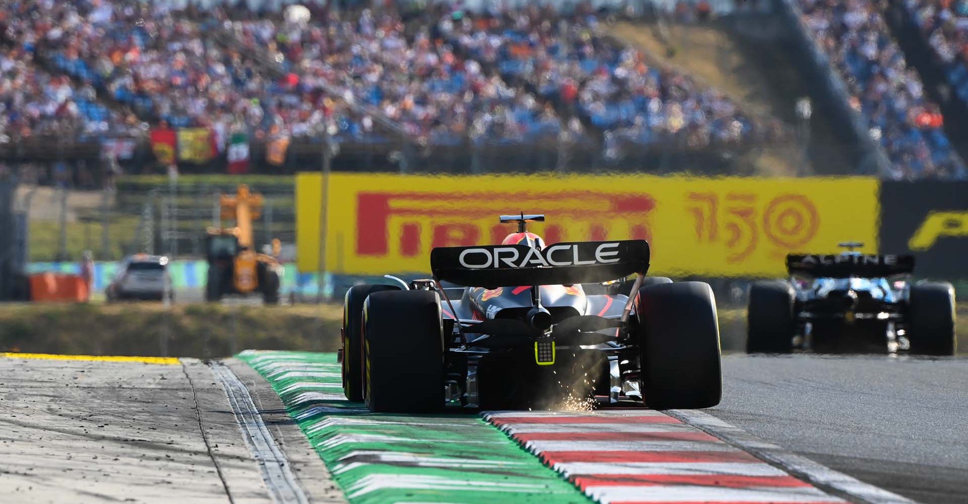 Max Verstappen, Red Bull, kerbs