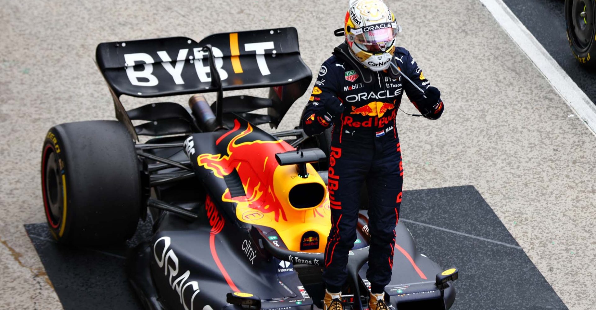 BUDAPEST, HUNGARY - JULY 31: Race winner Max Verstappen of the Netherlands and Oracle Red Bull Racing celebrates in parc ferme during the F1 Grand Prix of Hungary at Hungaroring on July 31, 2022 in Budapest, Hungary. (Photo by Mark Thompson/Getty Images)