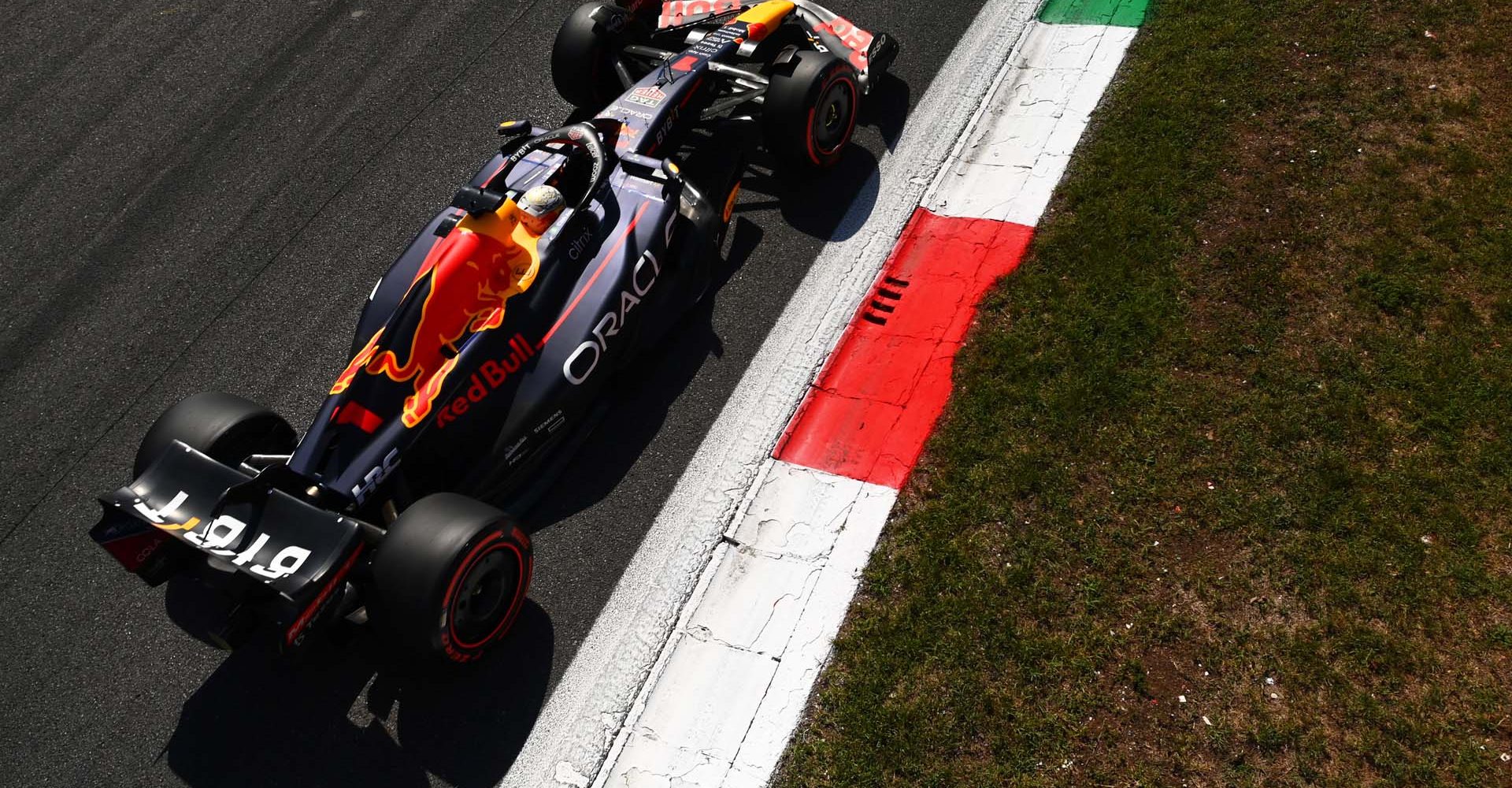 MONZA, ITALY - SEPTEMBER 10: Max Verstappen of the Netherlands driving the (1) Oracle Red Bull Racing RB18 on track during final practice ahead of the F1 Grand Prix of Italy at Autodromo Nazionale Monza on September 10, 2022 in Monza, Italy. (Photo by Dan Mullan/Getty Images)