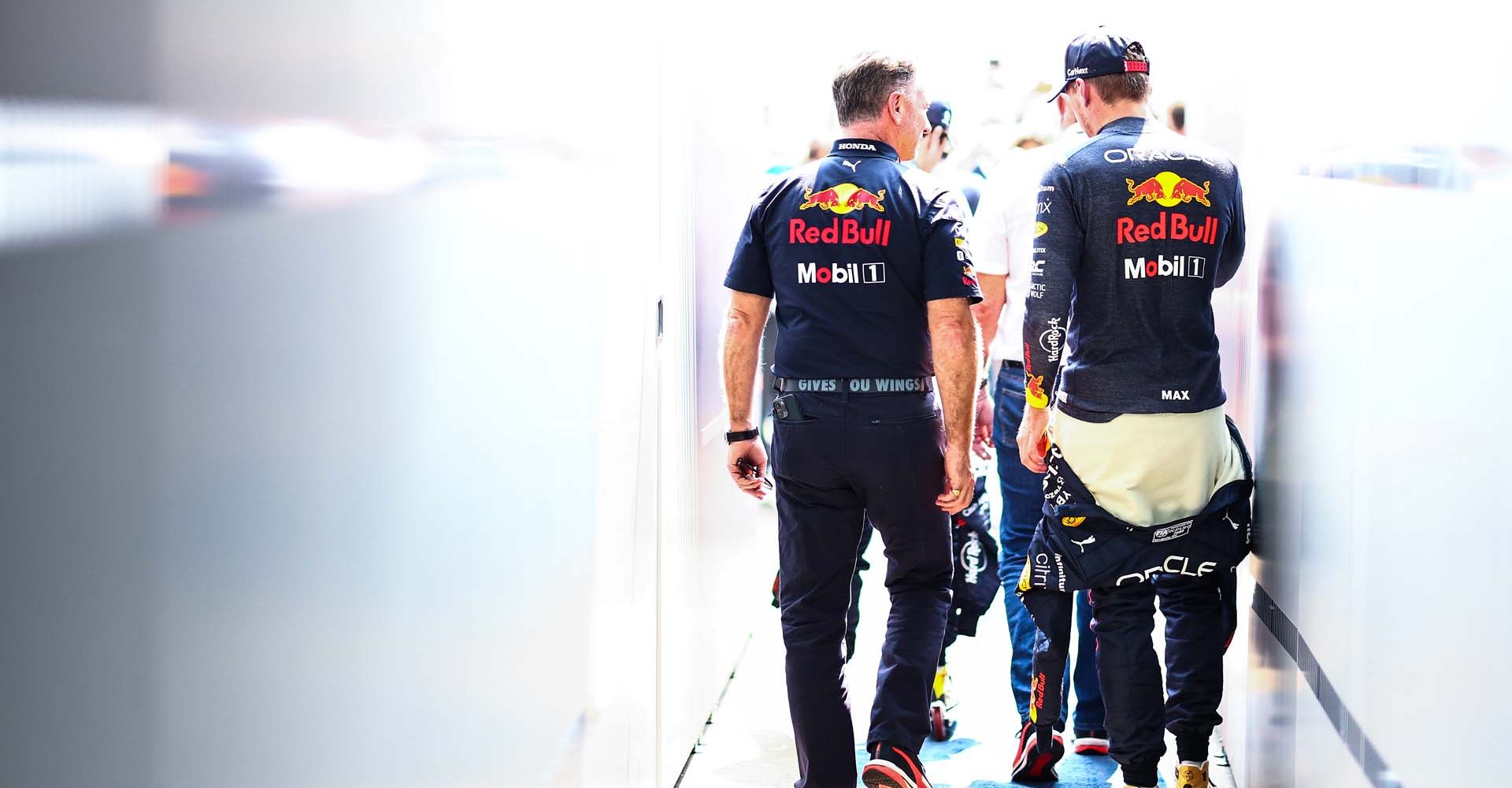 MEXICO CITY, MEXICO - OCTOBER 28: Red Bull Racing Team Principal Christian Horner and Max Verstappen of the Netherlands and Oracle Red Bull Racing talk in the garage during practice ahead of the F1 Grand Prix of Mexico at Autodromo Hermanos Rodriguez on October 28, 2022 in Mexico City, Mexico. (Photo by Mark Thompson/Getty Images )