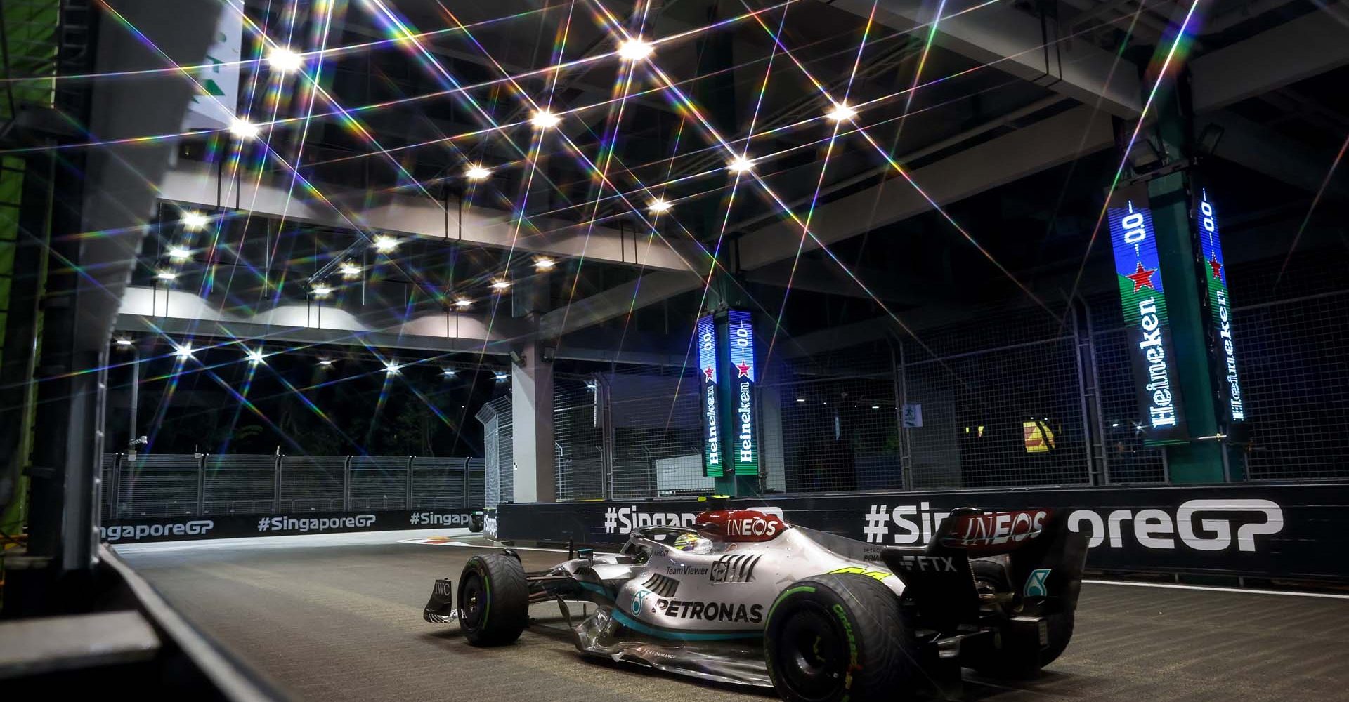 2022 Singapore Grand Prix, Saturday - Jiri Krenek Lewis Hamilton Mercedes