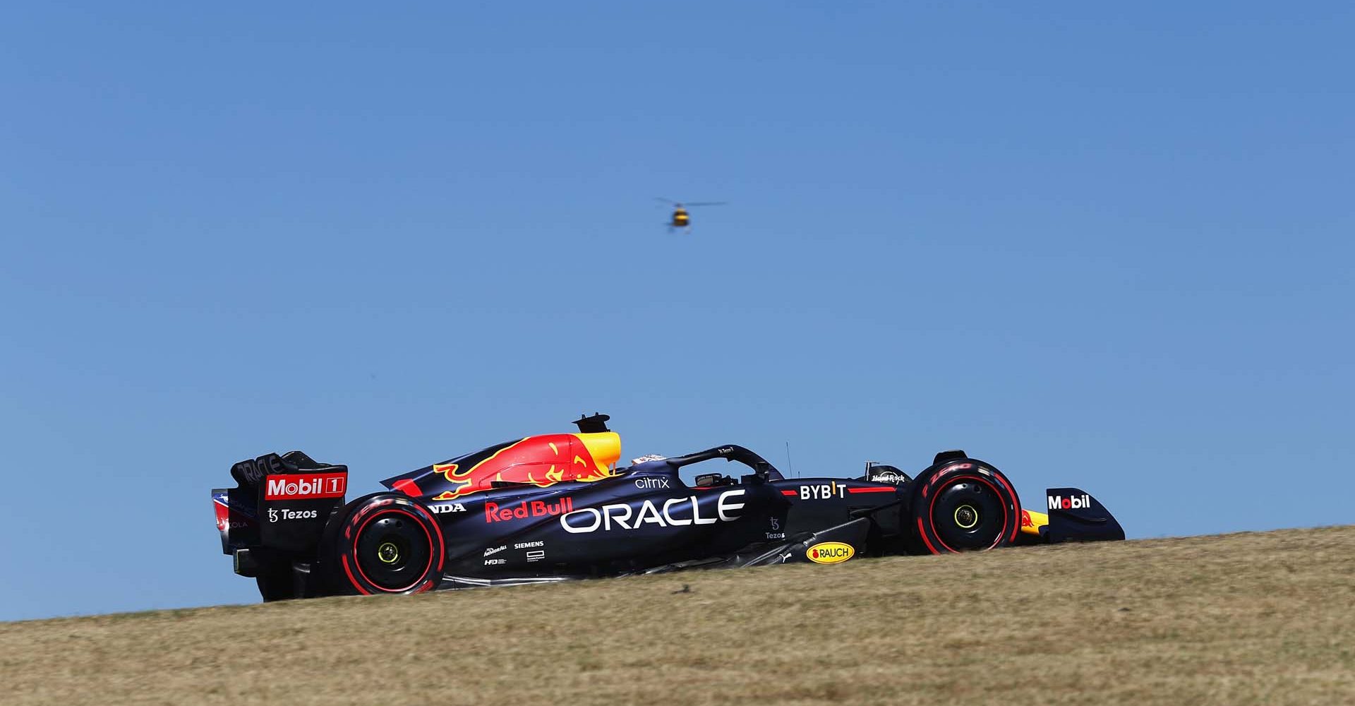 Max Verstappen, Red Bull, Pirelli