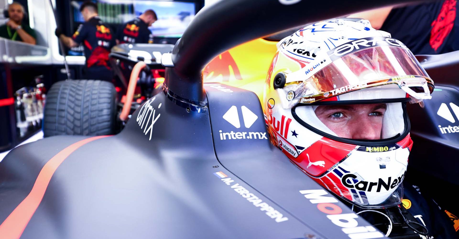 AUSTIN, TEXAS - OCTOBER 21: Max Verstappen of the Netherlands and Oracle Red Bull Racing prepares to drive in the garage during practice ahead of the F1 Grand Prix of USA at Circuit of The Americas on October 21, 2022 in Austin, Texas. (Photo by Mark Thompson/Getty Images)