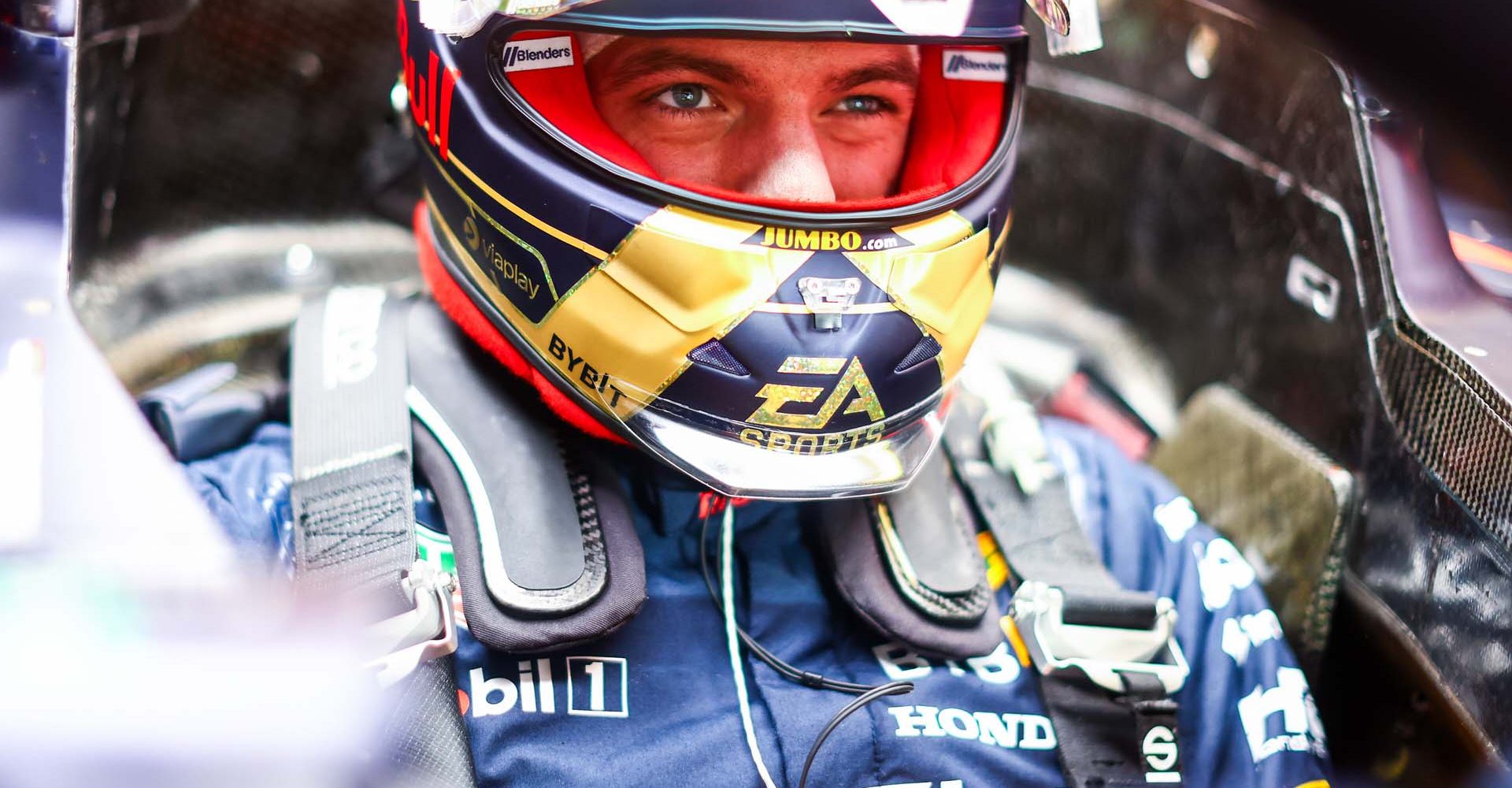 ABU DHABI, UNITED ARAB EMIRATES - NOVEMBER 24: Max Verstappen of the Netherlands and Oracle Red Bull Racing prepares to drive in the garage during practice ahead of the F1 Grand Prix of Abu Dhabi at Yas Marina Circuit on November 24, 2023 in Abu Dhabi, United Arab Emirates. (Photo by Mark Thompson/Getty Images) // Getty Images / Red Bull Content Pool // SI202311243184 // Usage for editorial use only //