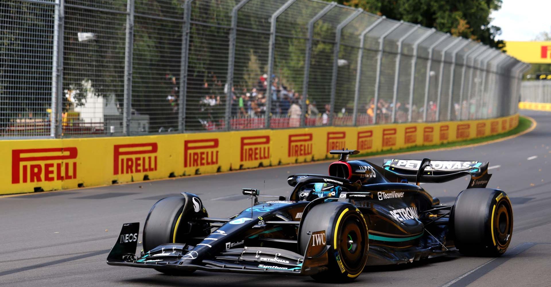 MELBOURNE GRAND PRIX CIRCUIT, AUSTRALIA - MARCH 31: George Russell, Mercedes F1 W14 during the Australian GP at Melbourne Grand Prix Circuit on Friday March 31, 2023 in Melbourne, Australia. (Photo by Lionel Ng / LAT Images)