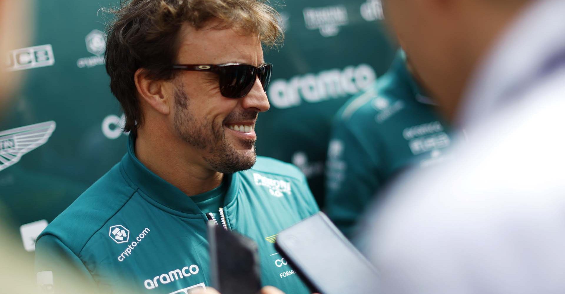 portrait, Baku City Circuit, GP2304a, F1, GP, Azerbaijan
Fernando Alonso, Aston Martin F1 Team, speaks to the media