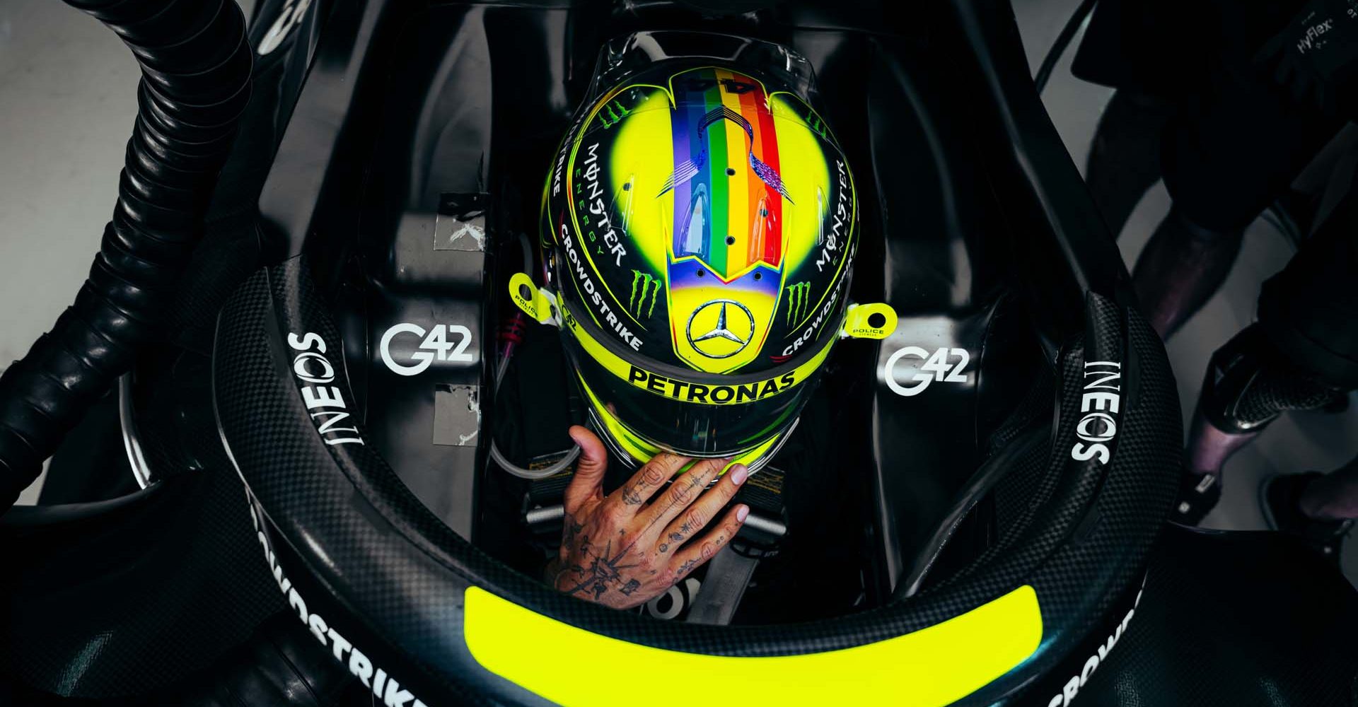 2023 Bahrain Grand Prix, Friday- Sebastian Kawka Lewis Hamilton