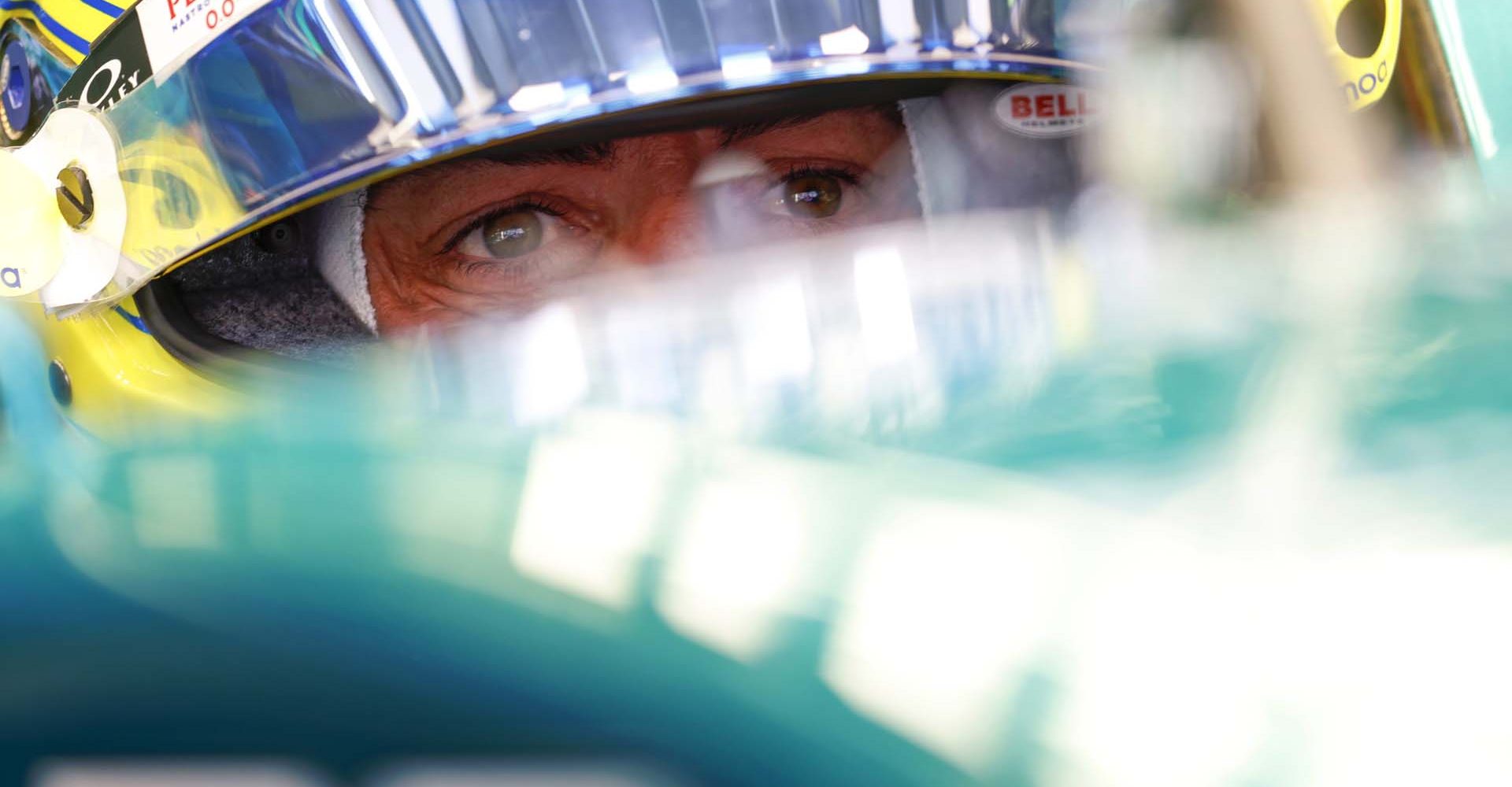 Portrait, Helmets, Bahrain International Circuit, GP2301a, F1, GP, Bahrain
Fernando Alonso, Aston Martin F1 Team