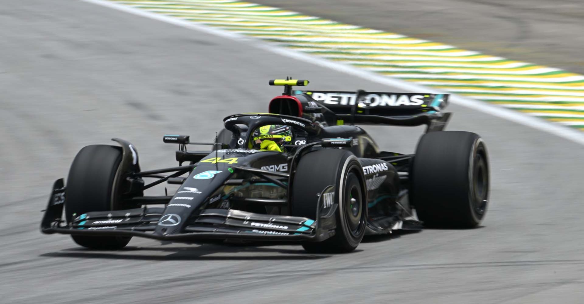 2023 Brazilian Grand Prix, Friday - LAT Images Lewis Hamilton