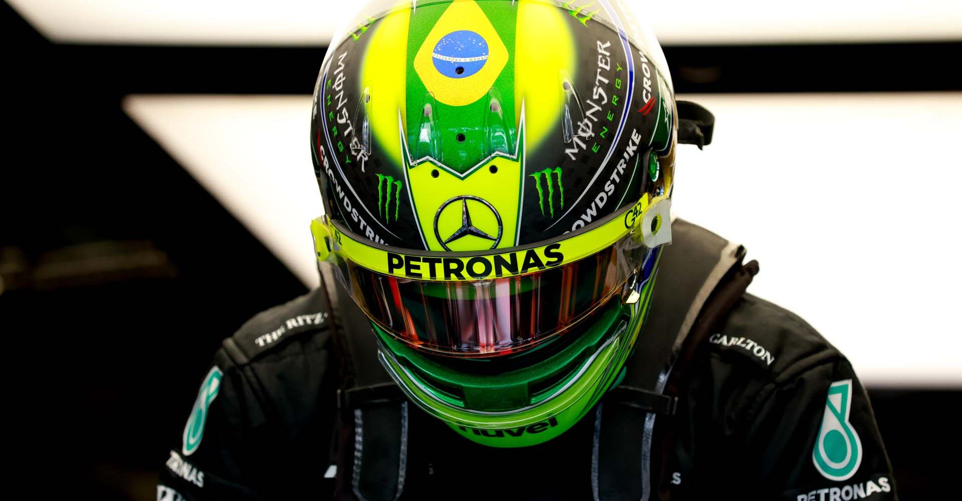 2023 Brazilian Grand Prix, Friday - Jiri Krenek Lewis Hamilton