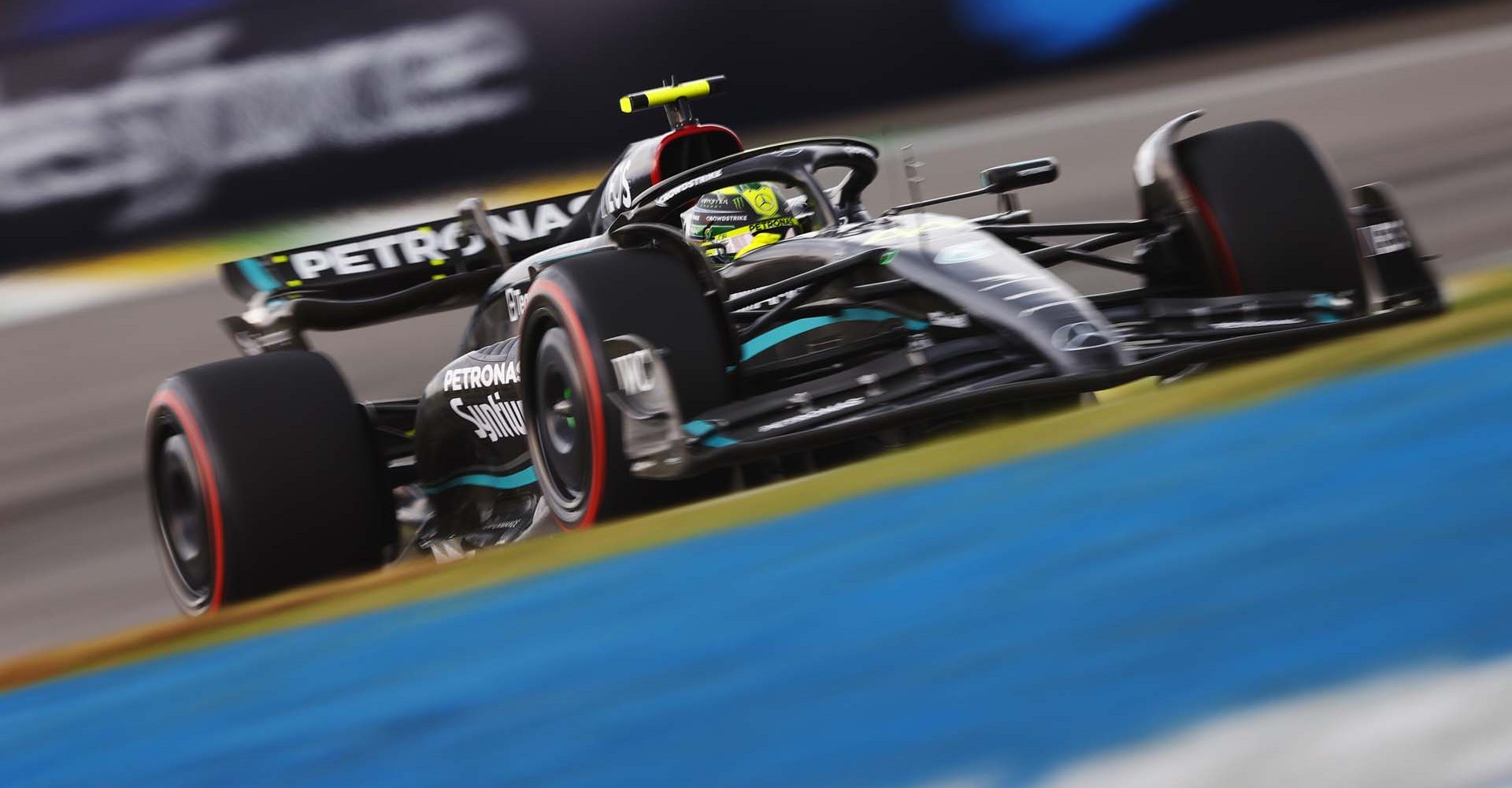 2023 Brazilian Grand Prix, Friday - LAT Images Lewis Hamilton