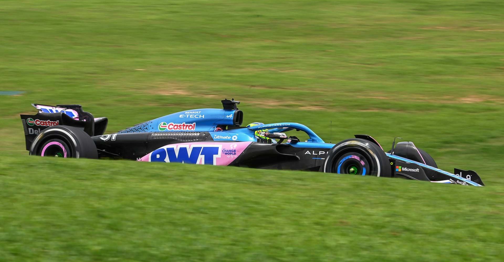 AUTóDROMO JOSé CARLOS PACE, BRAZIL - NOVEMBER 03: Esteban Ocon, Alpine A523 during the Brazilian GP at Autódromo José Carlos Pace on Friday November 03, 2023 in Sao Paulo, Brazil. (Photo by Mark Sutton / LAT Images)