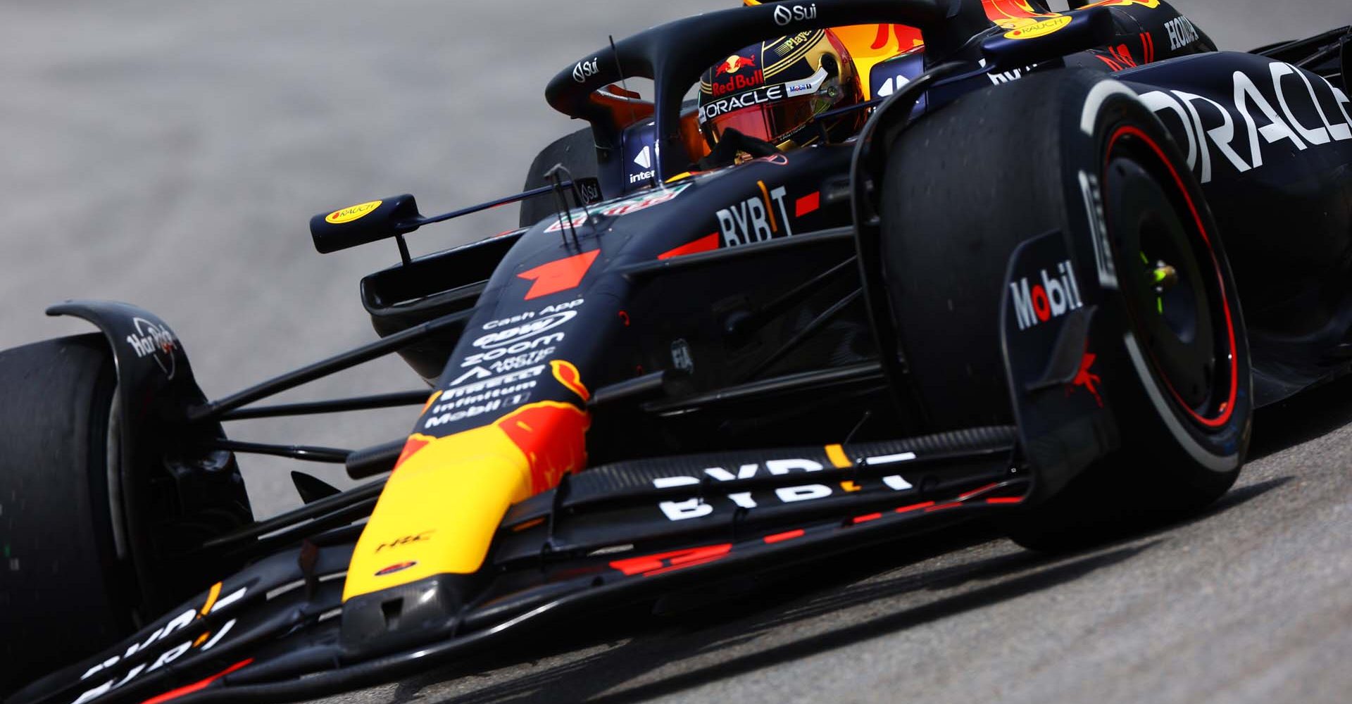 SAO PAULO, BRAZIL - NOVEMBER 03: Max Verstappen of the Netherlands driving the (1) Oracle Red Bull Racing RB19 on track during practice ahead of the F1 Grand Prix of Brazil at Autodromo Jose Carlos Pace on November 03, 2023 in Sao Paulo, Brazil. (Photo by Mark Thompson/Getty Images) // Getty Images / Red Bull Content Pool // SI202311031163 // Usage for editorial use only //