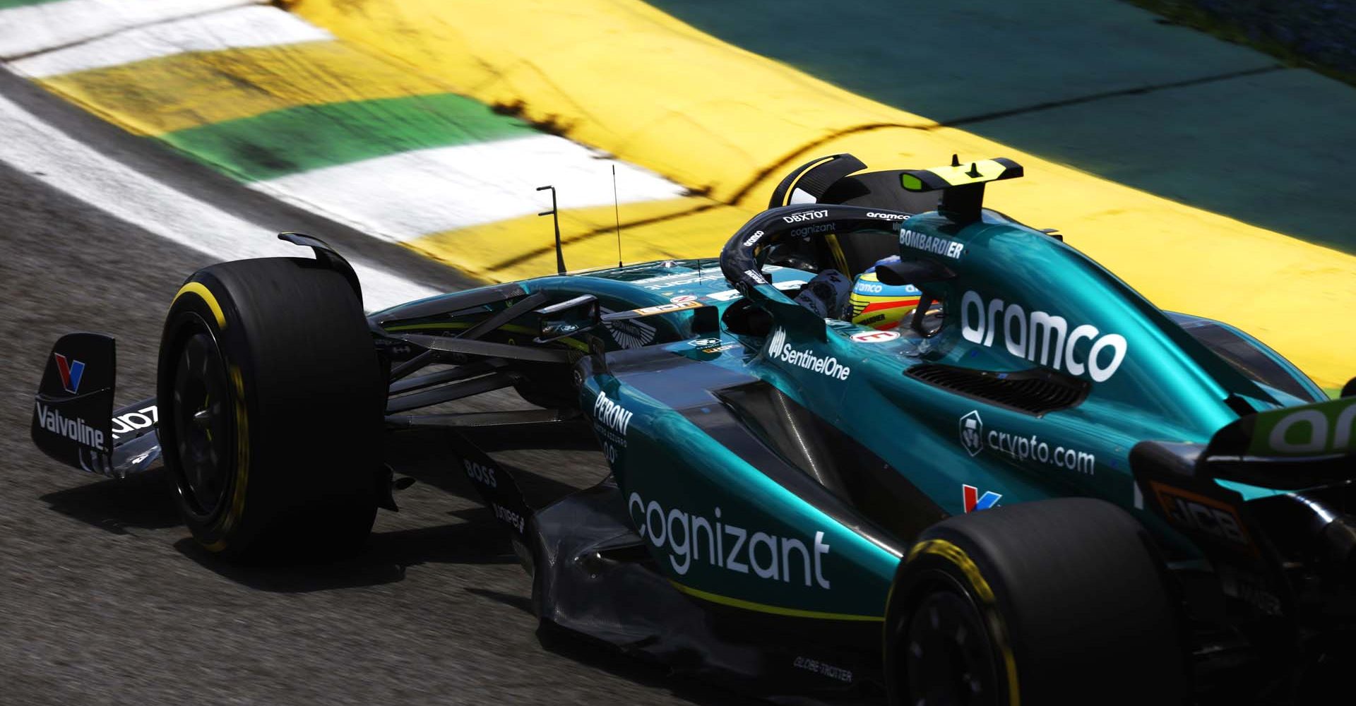 AUTóDROMO JOSé CARLOS PACE, BRAZIL - NOVEMBER 04: Fernando Alonso, Aston Martin AMR23 during the Brazilian GP at Autódromo José Carlos Pace on Saturday November 04, 2023 in Sao Paulo, Brazil. (Photo by Zak Mauger / LAT Images)