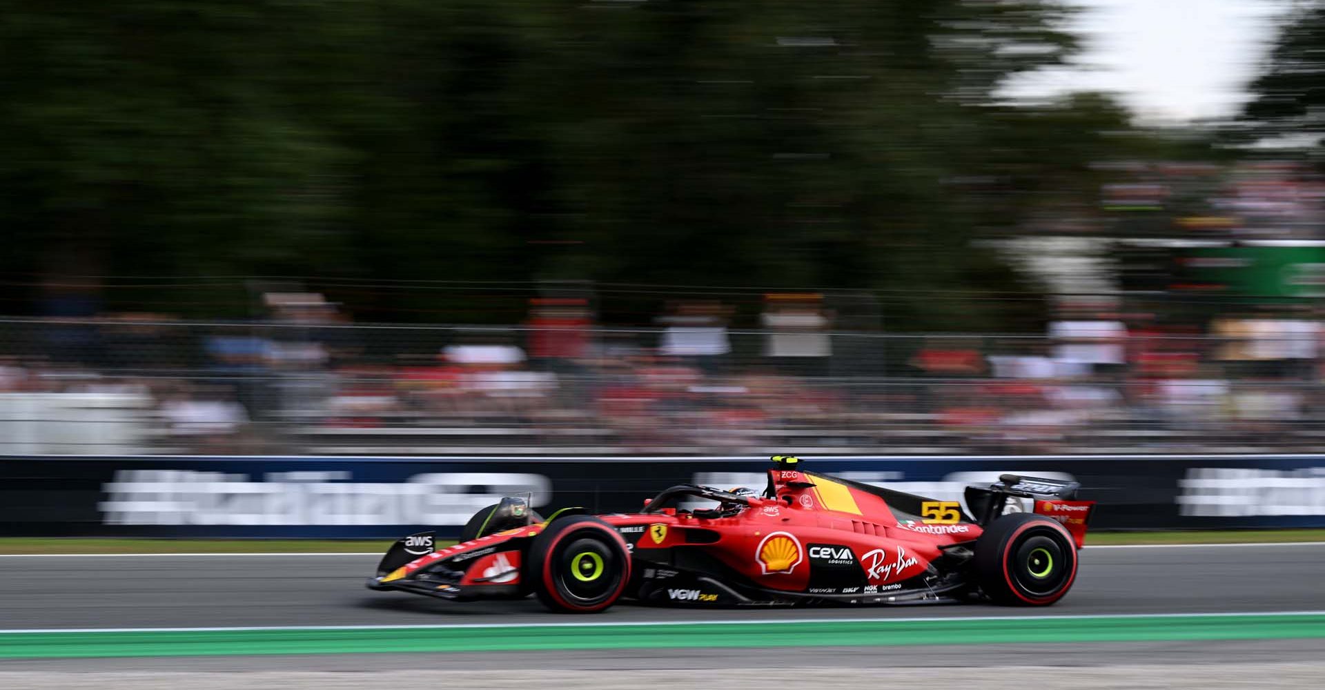 AUTODROMO NAZIONALE MONZA, ITALY - SEPTEMBER 02: Carlos Sainz, Ferrari SF-23 during the Italian GP at Autodromo Nazionale Monza on Saturday September 02, 2023 in Monza, Italy. (Photo by Simon Galloway / LAT Images)