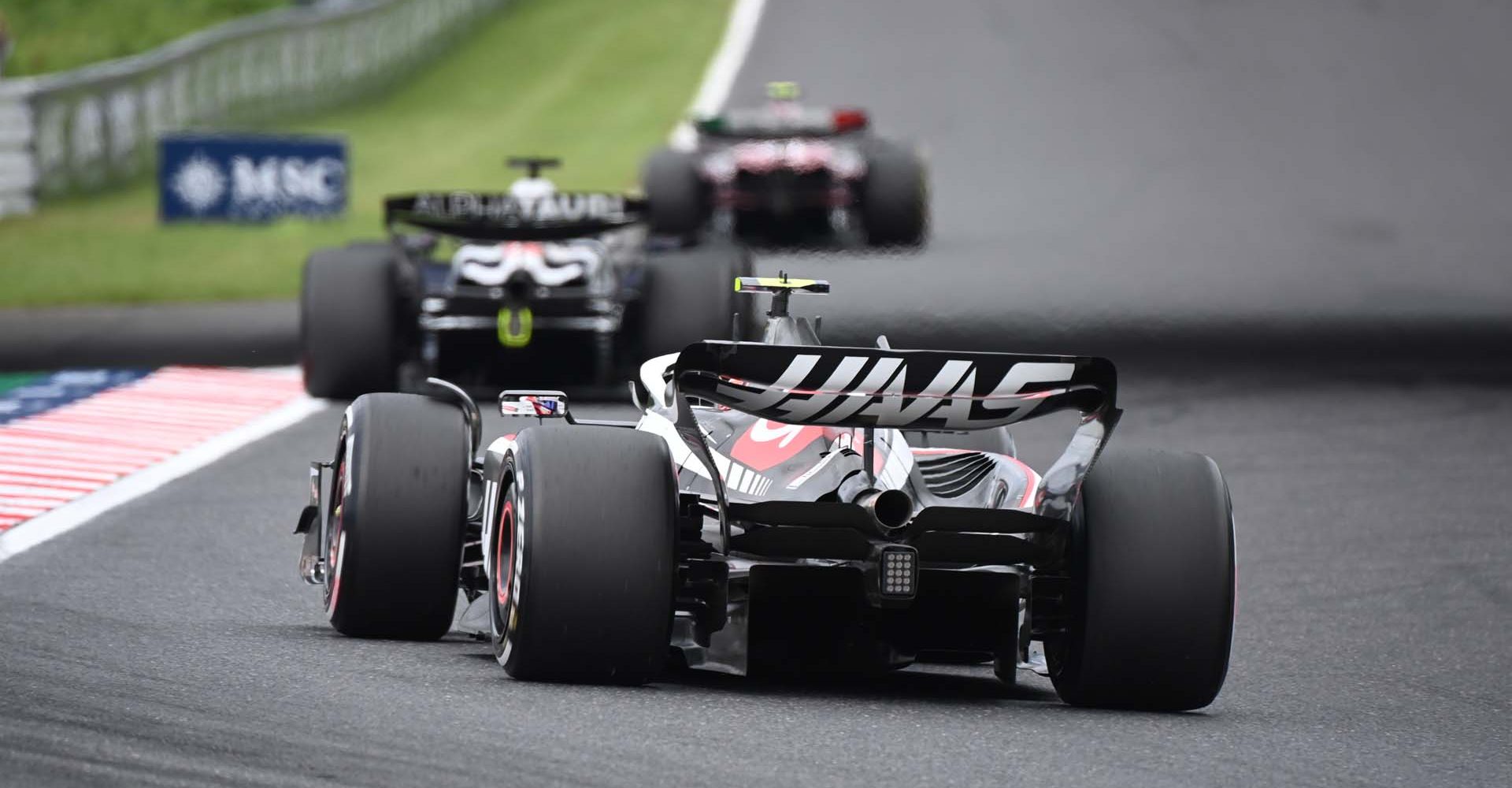 SUZUKA, JAPAN - SEPTEMBER 22: Nico Hulkenberg, Haas VF-23 during the Japanese GP at Suzuka on Friday September 22, 2023 in Suzuka, Japan. (Photo by Mark Sutton / LAT Images)