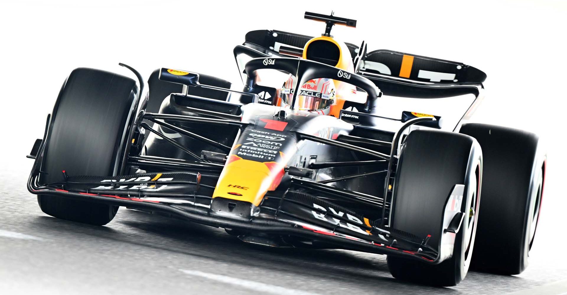 SUZUKA, JAPAN - SEPTEMBER 22: Max Verstappen of the Netherlands driving the (1) Oracle Red Bull Racing RB19 on track during practice ahead of the F1 Grand Prix of Japan at Suzuka International Racing Course on September 22, 2023 in Suzuka, Japan. (Photo by Clive Mason/Getty Images) // Getty Images / Red Bull Content Pool // SI202309220074 // Usage for editorial use only //