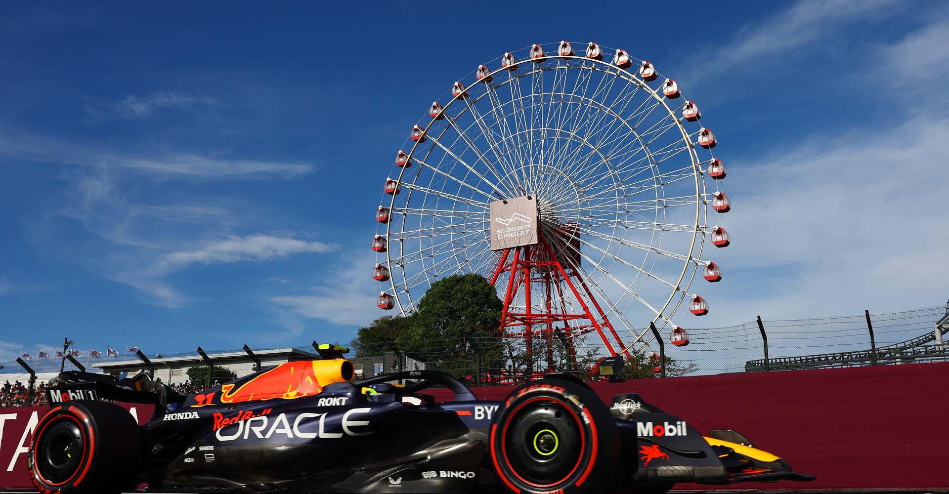 SUZUKA, JAPAN - SEPTEMBER 23: Sergio Perez of Mexico driving the (11) Oracle Red Bull Racing RB19 on track during qualifying ahead of the F1 Grand Prix of Japan at Suzuka International Racing Course on September 23, 2023 in Suzuka, Japan. (Photo by Mark Thompson/Getty Images) // Getty Images / Red Bull Content Pool // SI202309230175 // Usage for editorial use only //