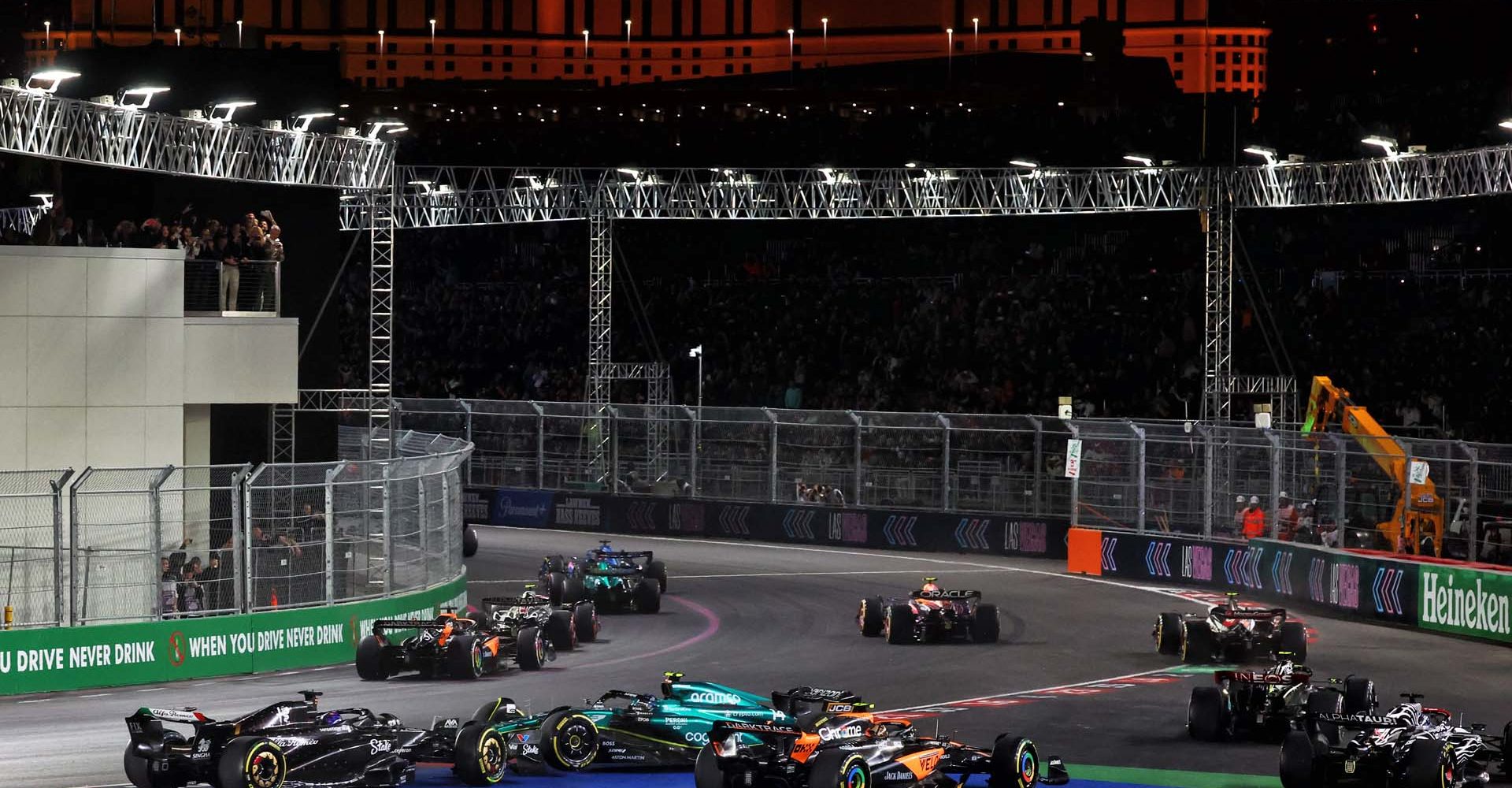 Fernando Alonso (ESP) Aston Martin F1 Team AMR23 and Valtteri Bottas (FIN) Alfa Romeo F1 Team C43 collide at the start of the race.
Formula 1 World Championship, Rd 22, Las Vegas Grand Prix, Saturday 18th November 2023. Las Vegas Strip Circuit, Las Vegas, Nevada, USA.