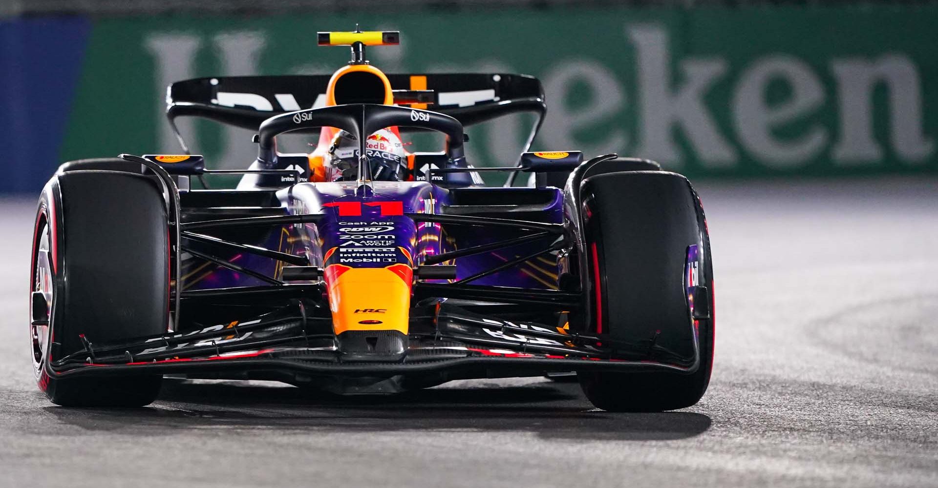 LAS VEGAS, NEVADA - NOVEMBER 16: Sergio Perez of Mexico and Oracle Red Bull Racing drives on track during practice ahead of the F1 Grand Prix of Las Vegas at Las Vegas Strip Circuit on November 16, 2023 in Las Vegas, Nevada. (Photo by Alex Bierens de Haan/Getty Images for Heineken) // Getty Images / Red Bull Content Pool // SI202311190404 // Usage for editorial use only //