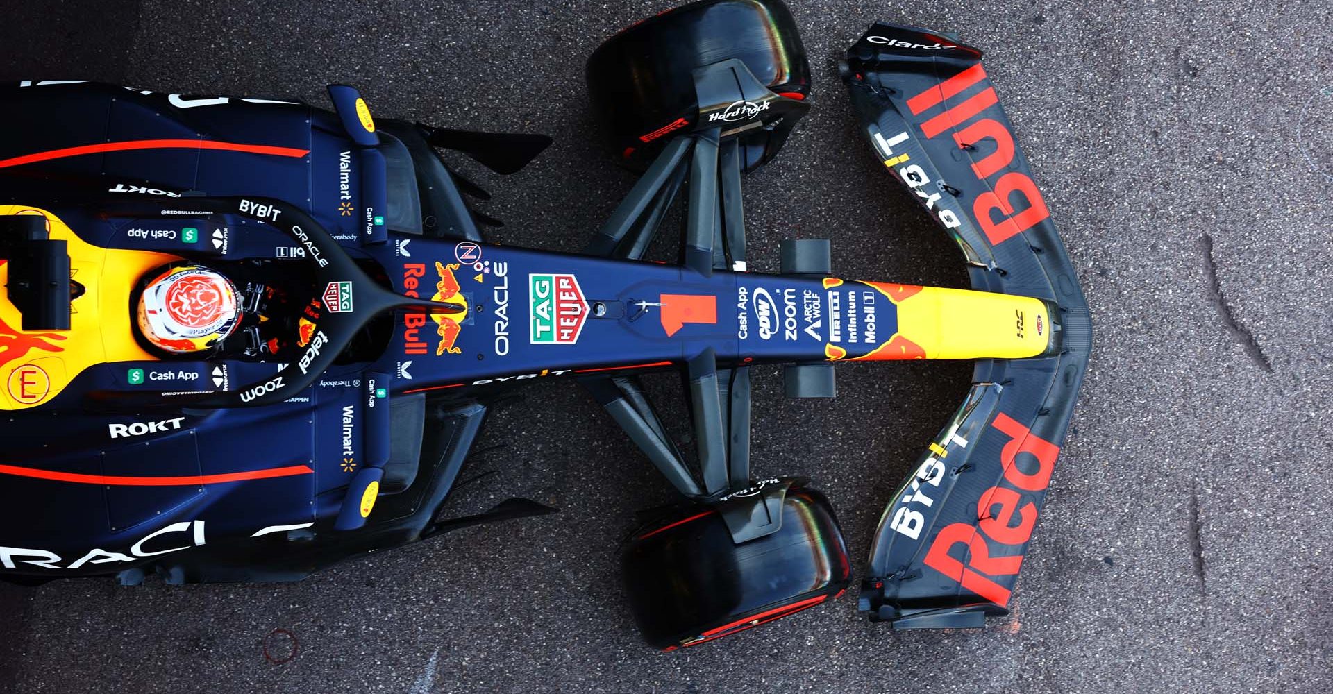 MONTE-CARLO, MONACO - MAY 27: Max Verstappen of the Netherlands driving the (1) Oracle Red Bull Racing RB19 stops in the Pitlane during qualifying ahead of the F1 Grand Prix of Monaco at Circuit de Monaco on May 27, 2023 in Monte-Carlo, Monaco. (Photo by Mark Thompson/Getty Images)