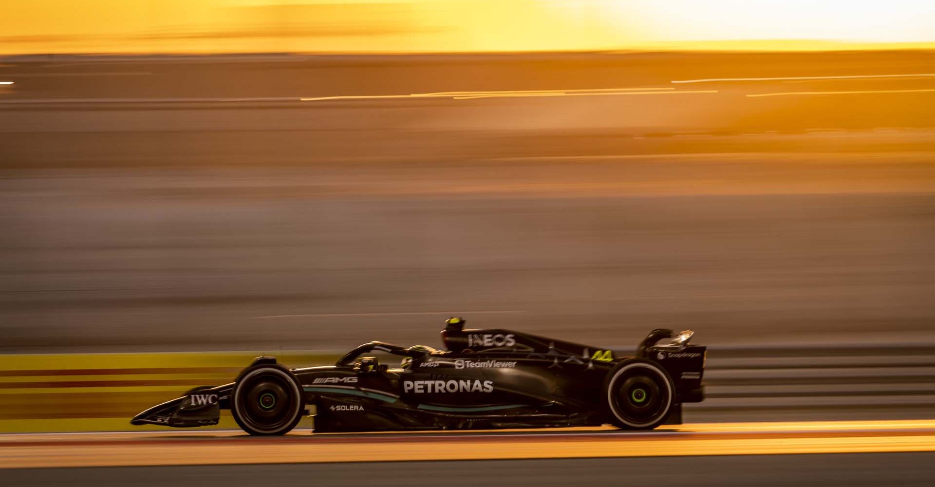 2023 Qatar Grand Prix, Friday - Sam Bloxham Lewis Hamilton